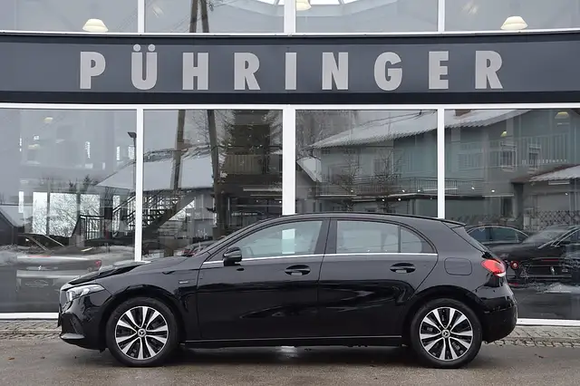 Mercedes-Benz A 250 e PHEV Aut. *Style-Paket*
