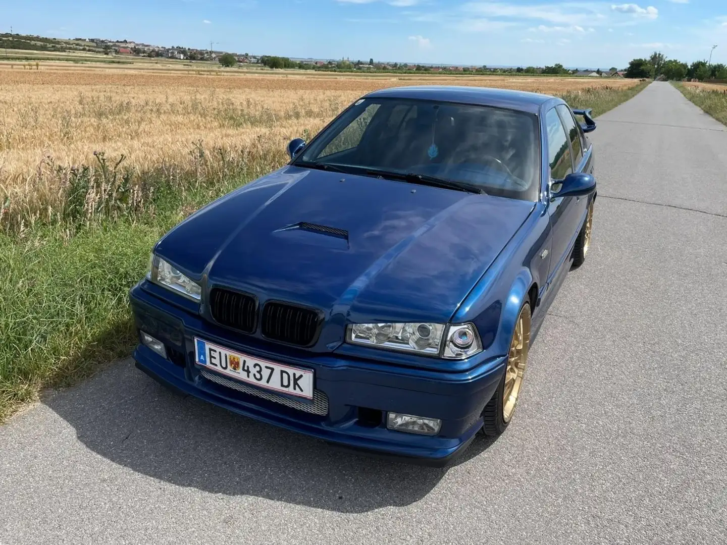 BMW 328 328i Blau - 1