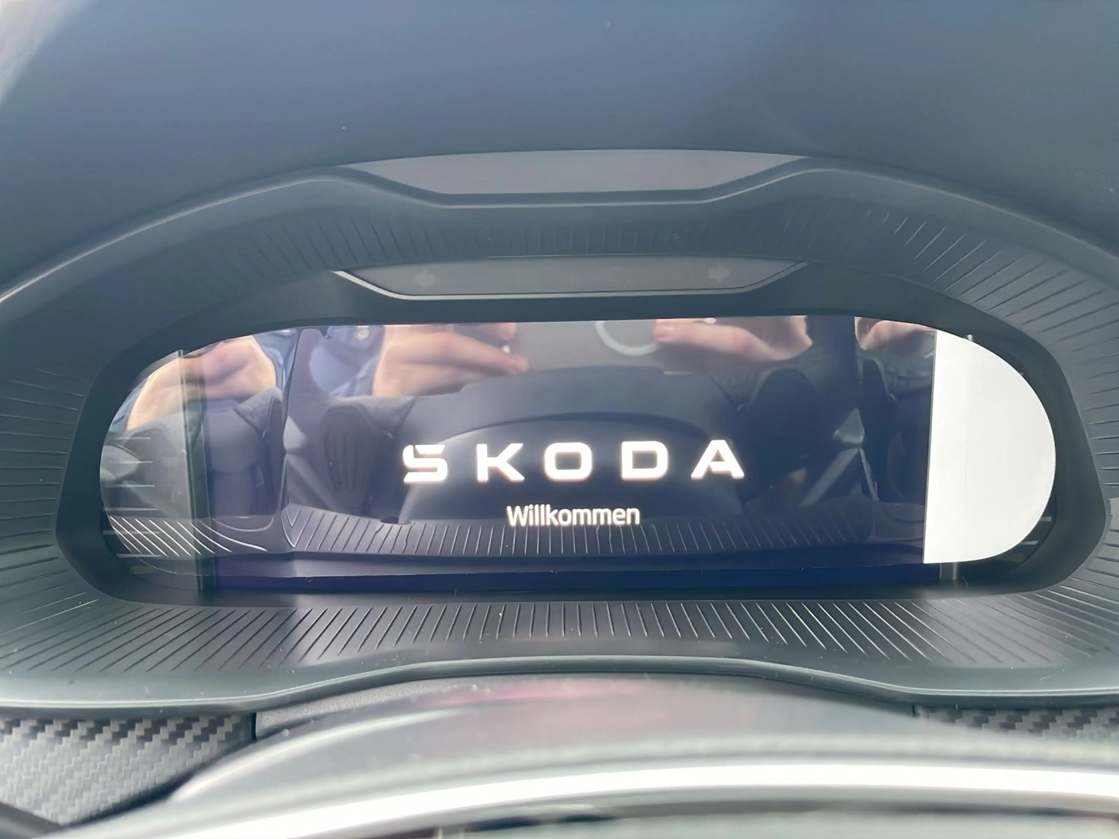 Skoda Kamiq 1.0 TSI DSG - Monte Carlo — photo 12