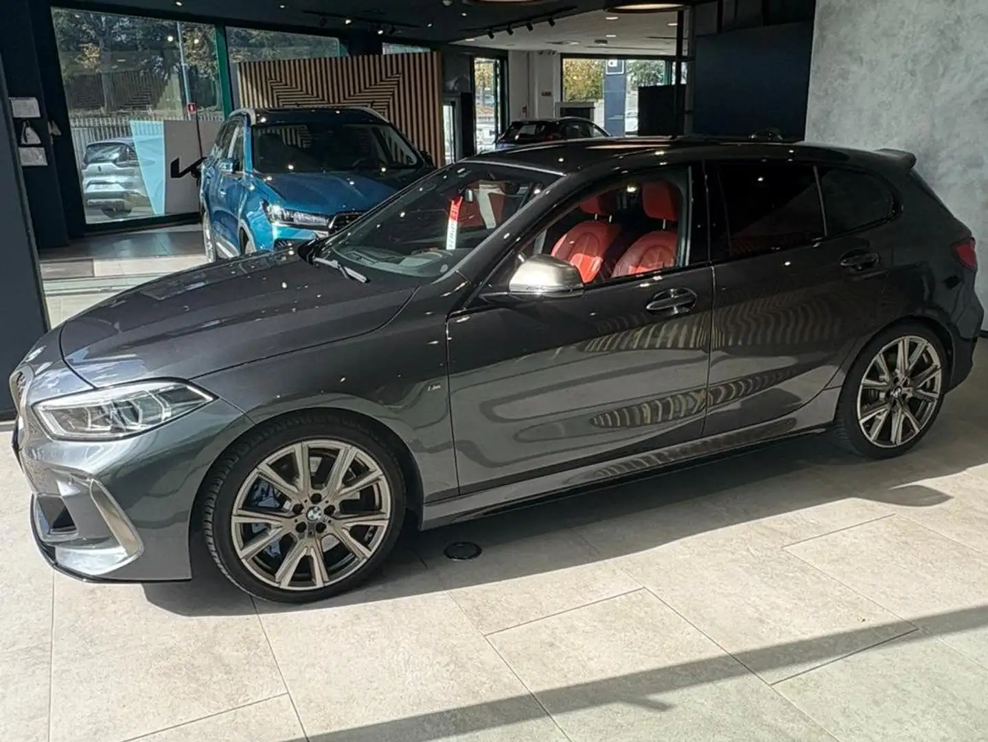 BMW 135 Serie 1 F40 M 135i xdrive auto Grigio - 2