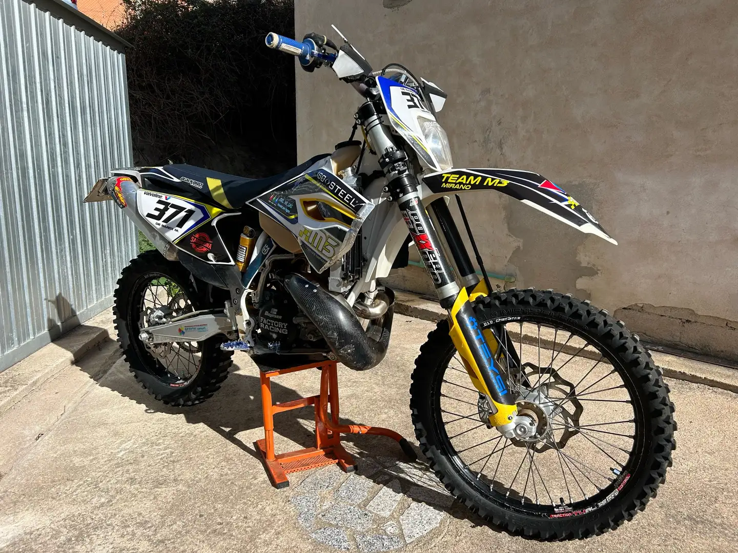 Husqvarna TE 300 - 1