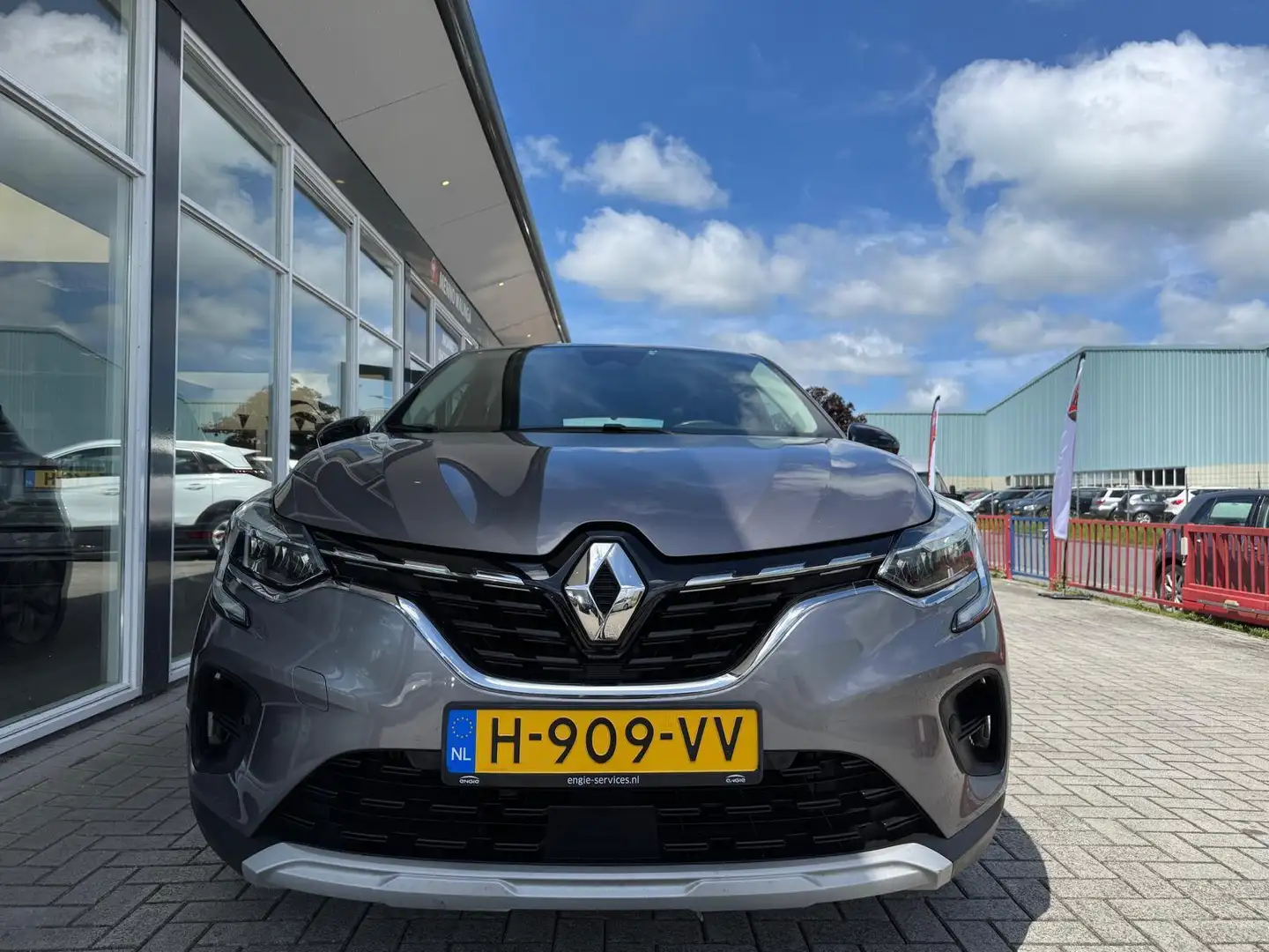 Renault Captur 1.0 TCe 100 Zen|Camera|Navi|PDC|Applecarplay/andro Grau - 2