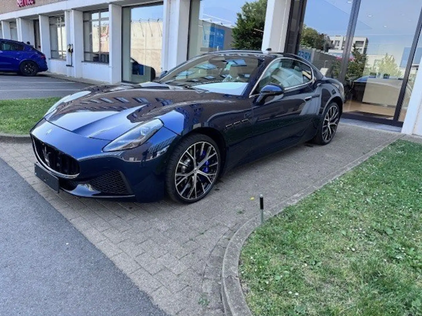 Maserati GranTurismo 3.0 BiTurbo V6 Modena AWD Blau - 1