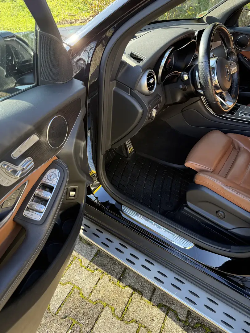 Mercedes-Benz GLC 400 GLC 400 d 4Matic (253.923) Czarny - 1