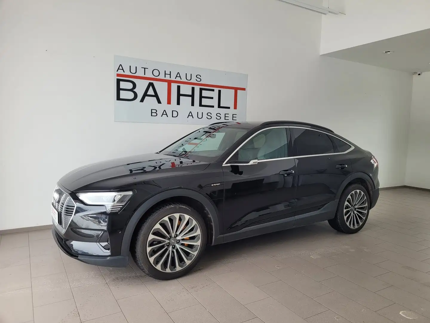 Audi e-tron 55 300 kW Business Schwarz - 2
