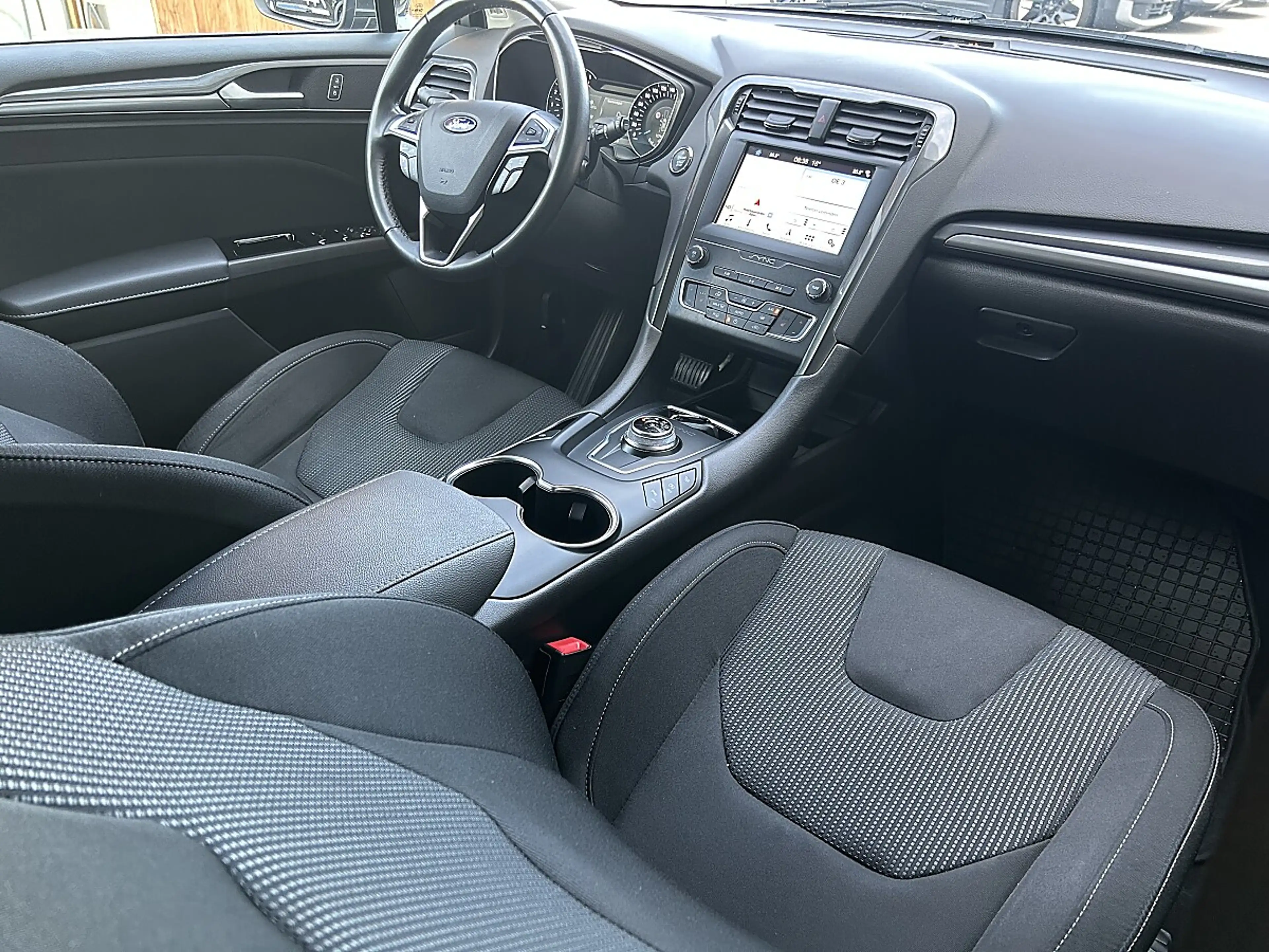 Ford Mondeo Traveller Titanium 2,0 EcoBlue SCR Aut. / TEMPO... — photo 9