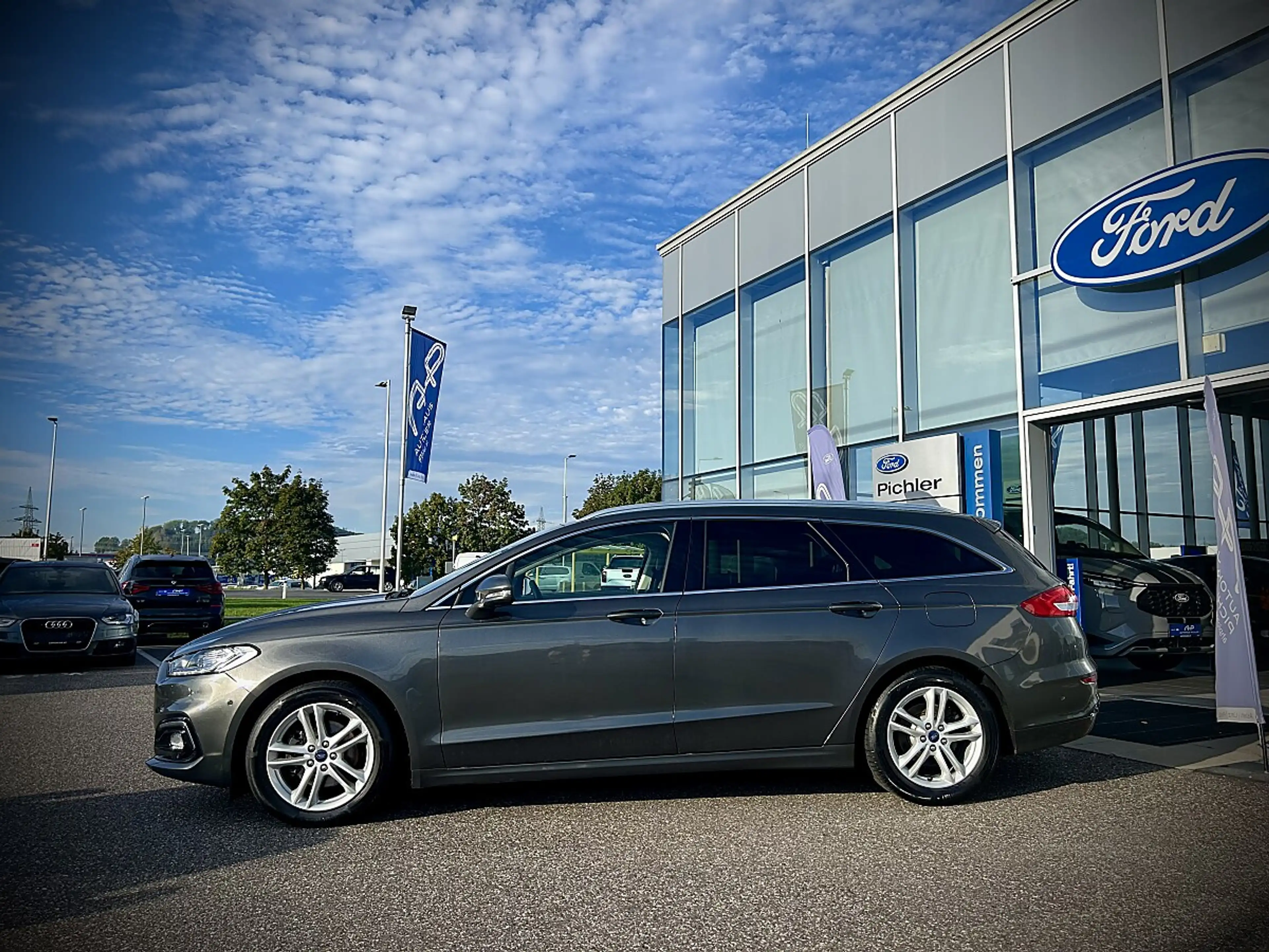 Ford Mondeo Traveller Titanium 2,0 EcoBlue SCR Aut. / TEMPO... — photo 3