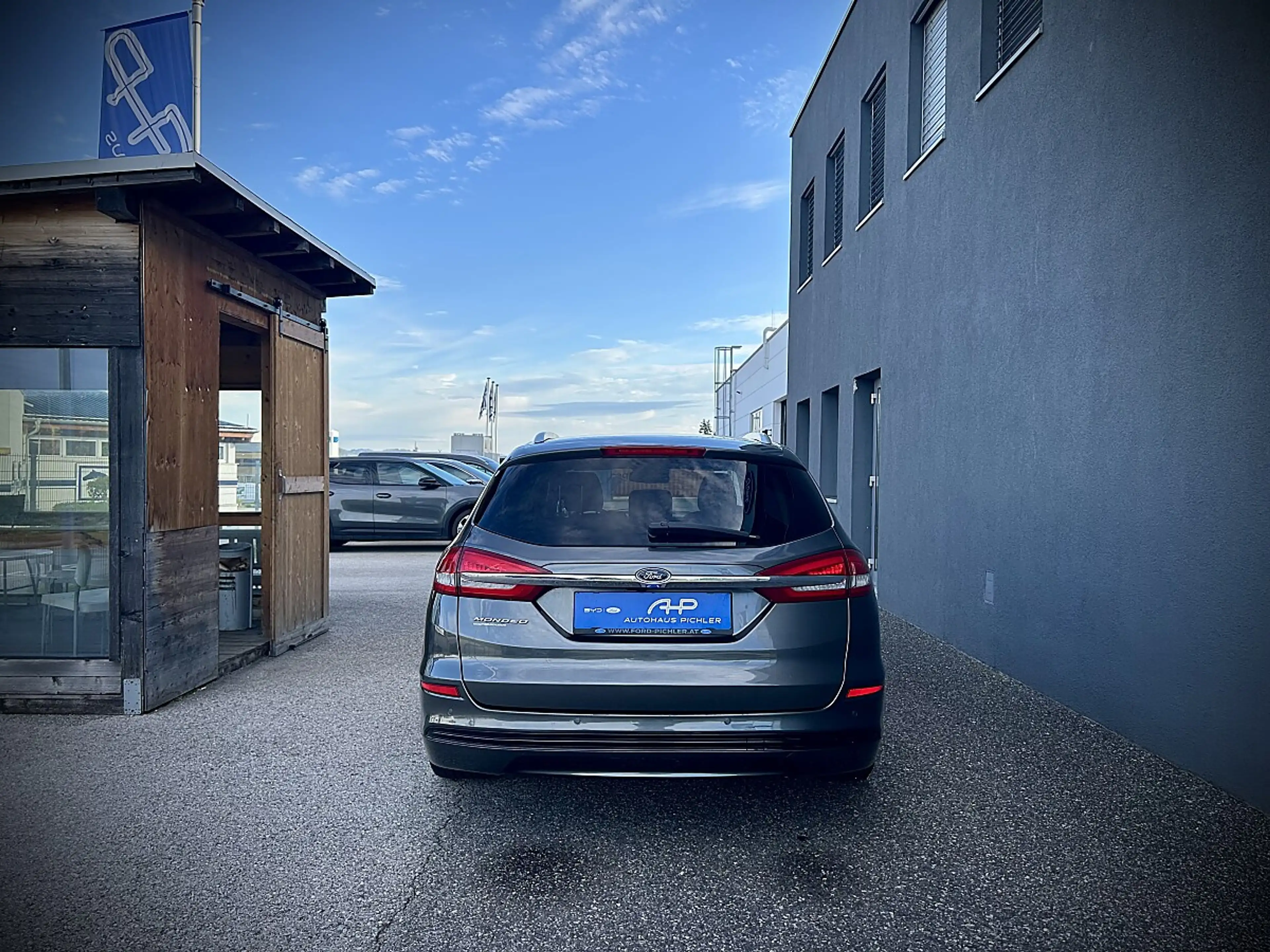 Ford Mondeo Traveller Titanium 2,0 EcoBlue SCR Aut. / TEMPO... — photo 14