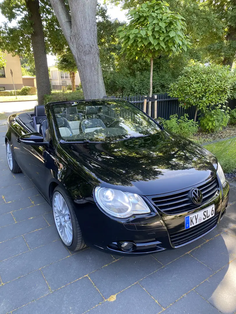 Volkswagen Eos 2.0 TSI DSG Individual black - 1