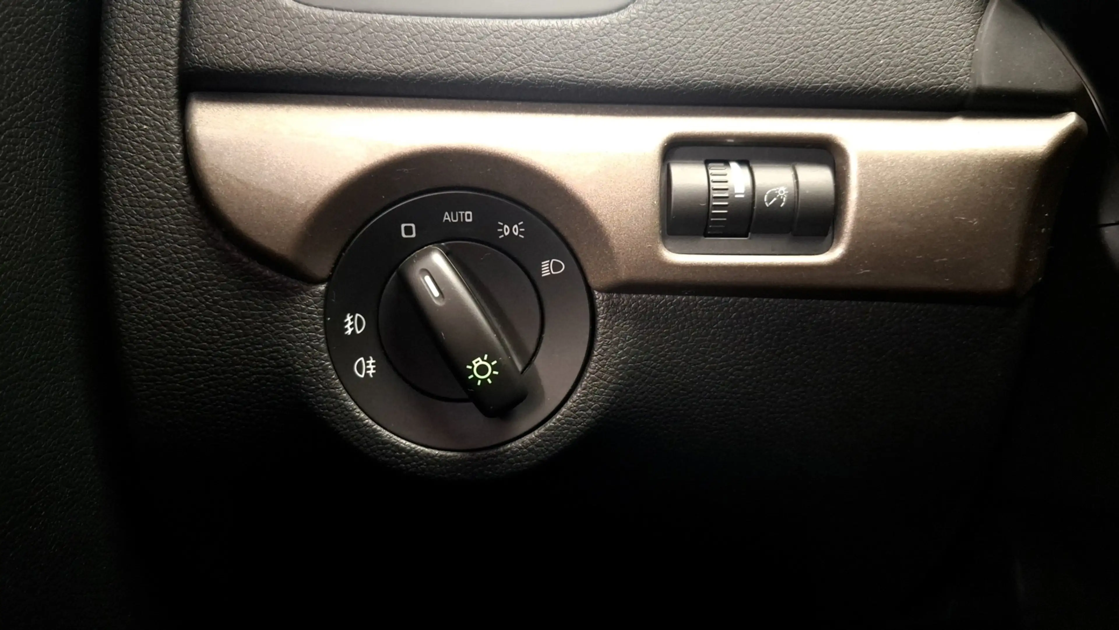 Skoda Yeti Outdoor 1.2 TSI Elegance — photo 13