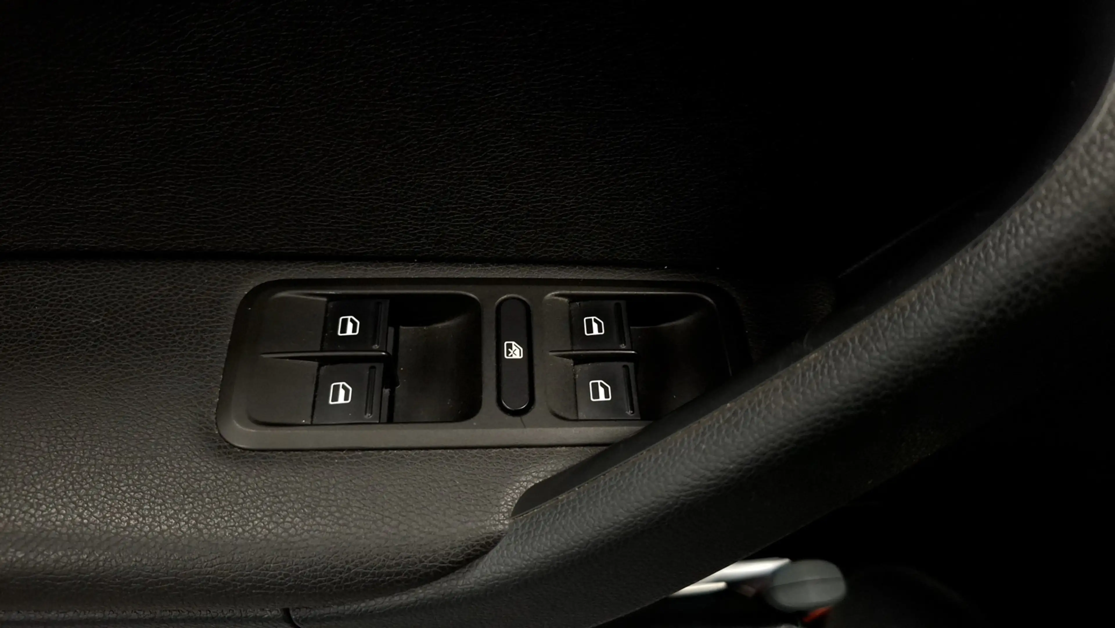 Skoda Yeti Outdoor 1.2 TSI Elegance — photo 15