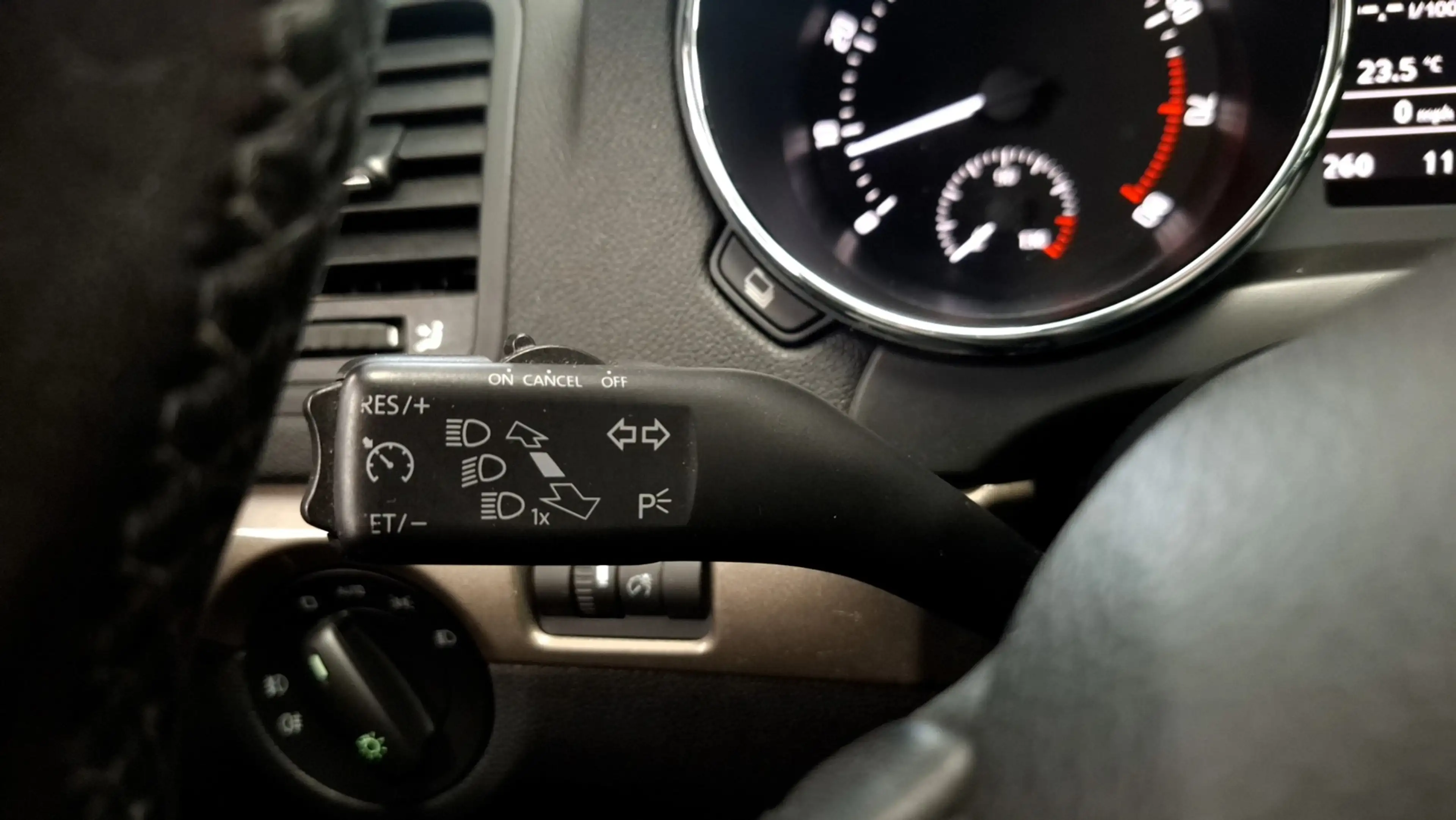 Skoda Yeti Outdoor 1.2 TSI Elegance — photo 9