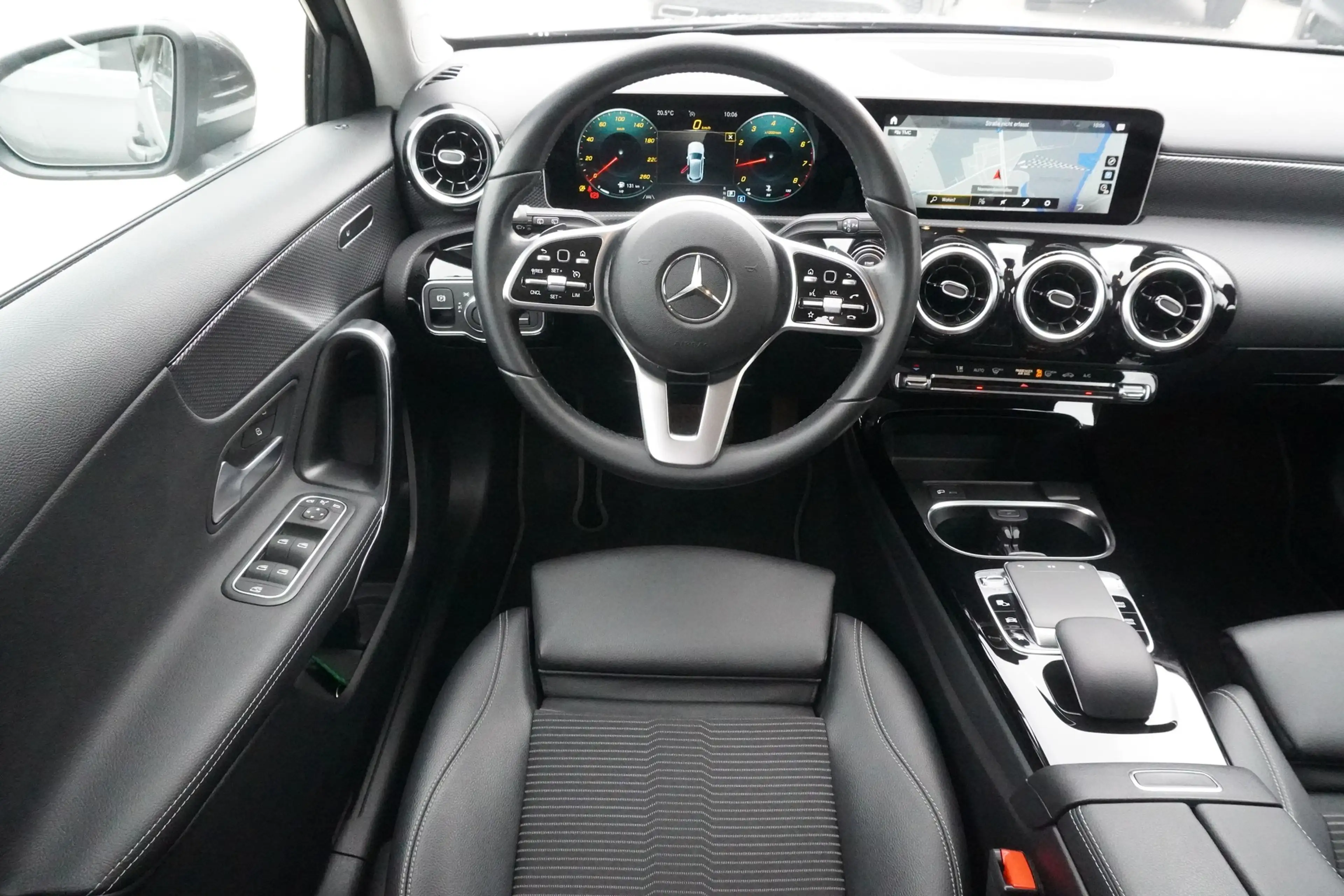 Mercedes-Benz A 180 A180 Progressive 7G-DCT LED Navi AHK Kamera PDC — photo 15