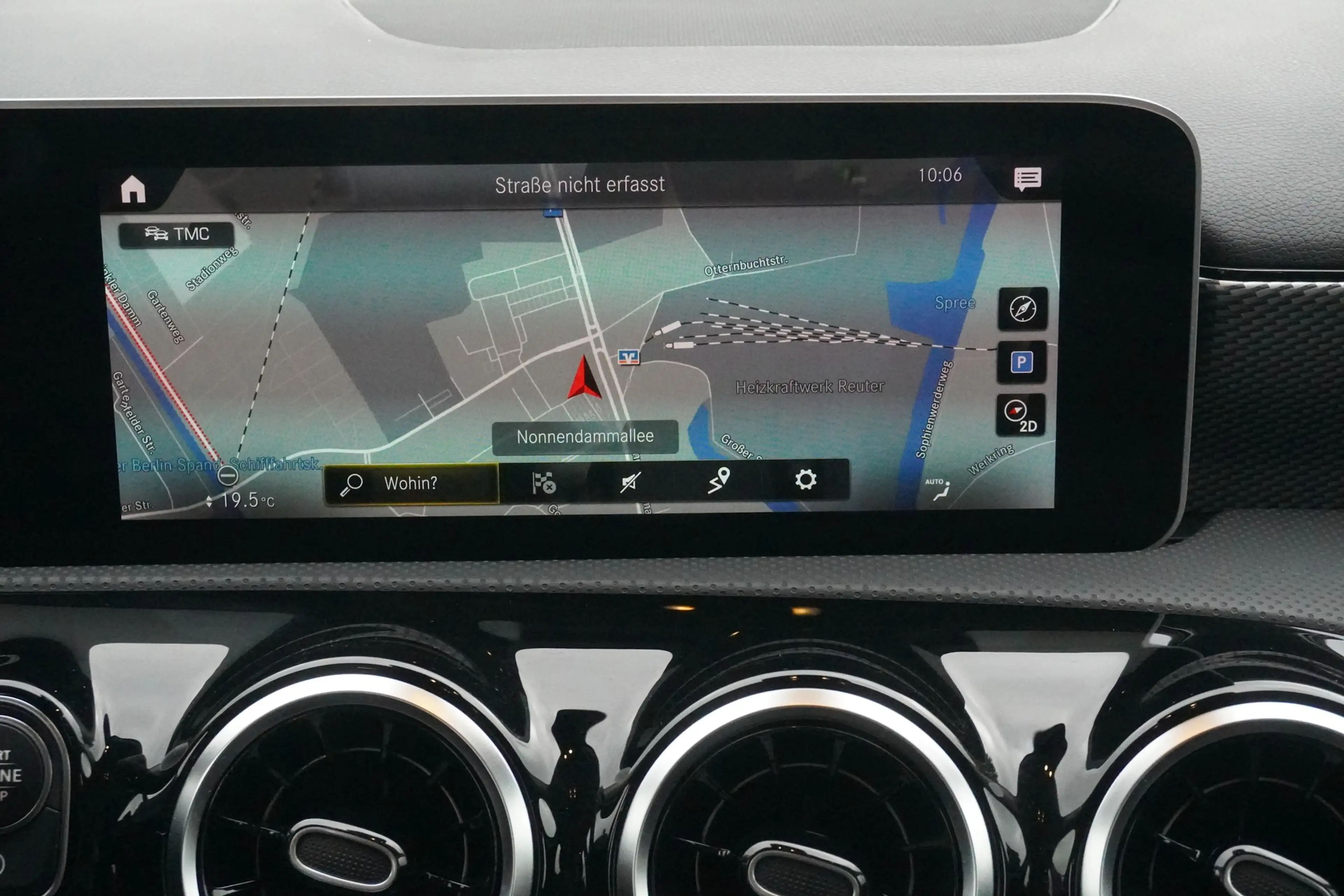 Mercedes-Benz A 180 A180 Progressive 7G-DCT LED Navi AHK Kamera PDC — photo 12