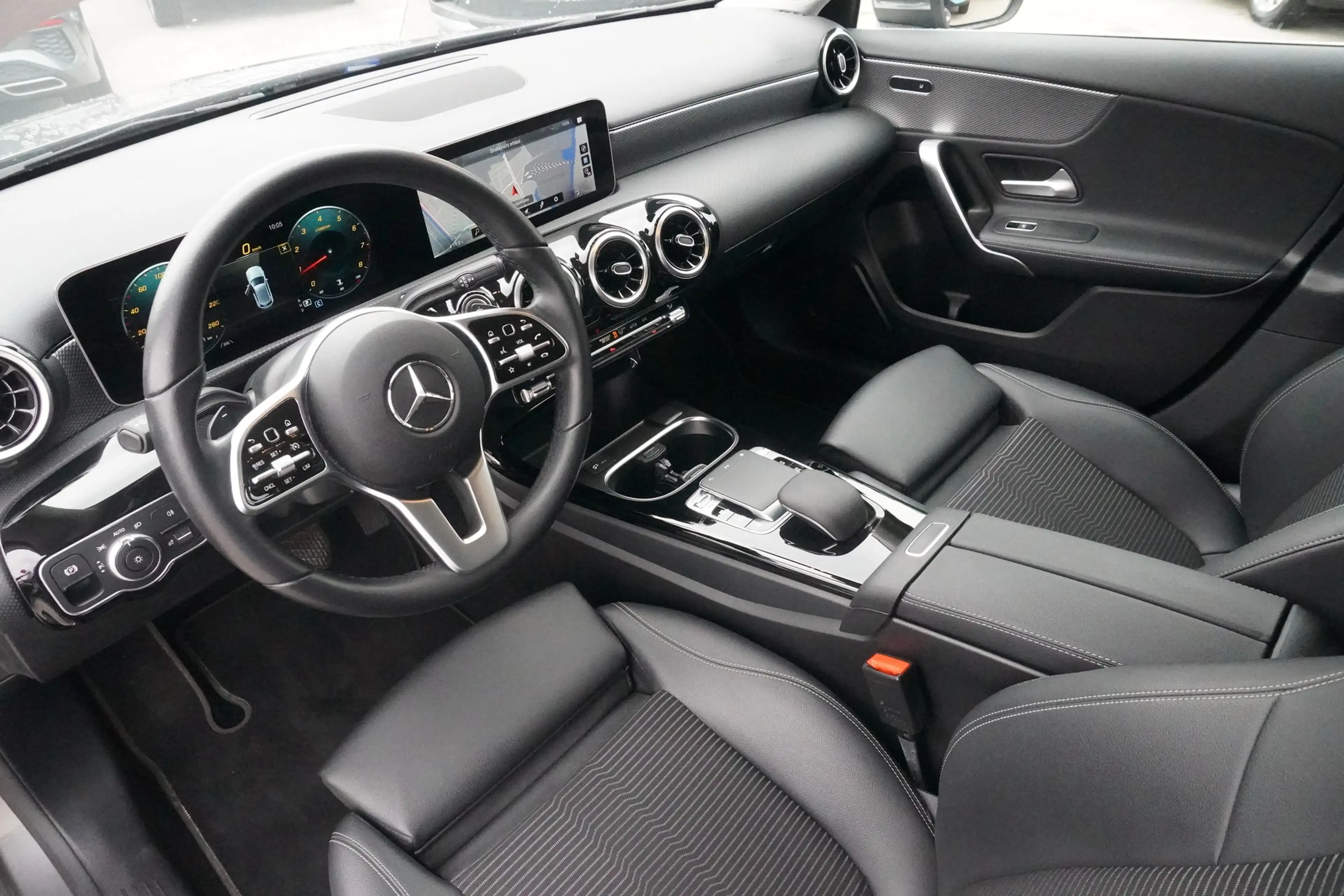 Mercedes-Benz A 180 A180 Progressive 7G-DCT LED Navi AHK Kamera PDC — photo 5