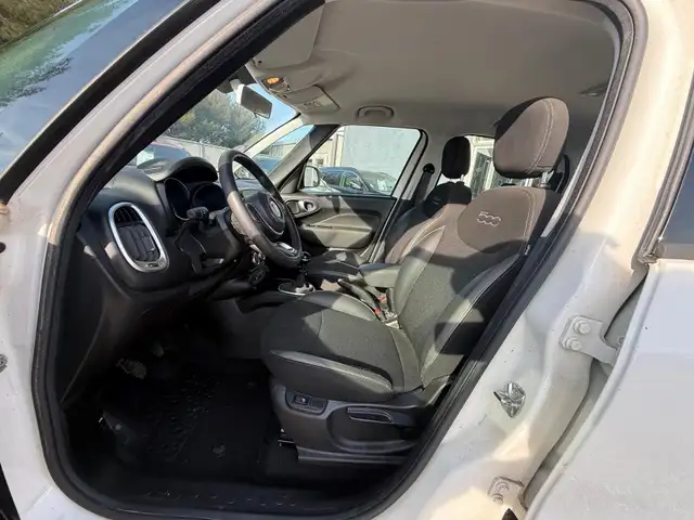 Fiat 500l view 9