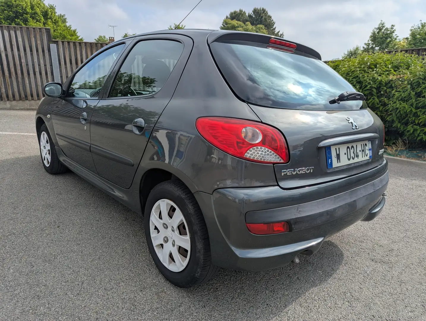 Peugeot 206 206+ 1.4 HDi 70ch FAP BLUE LION Trendy - 2