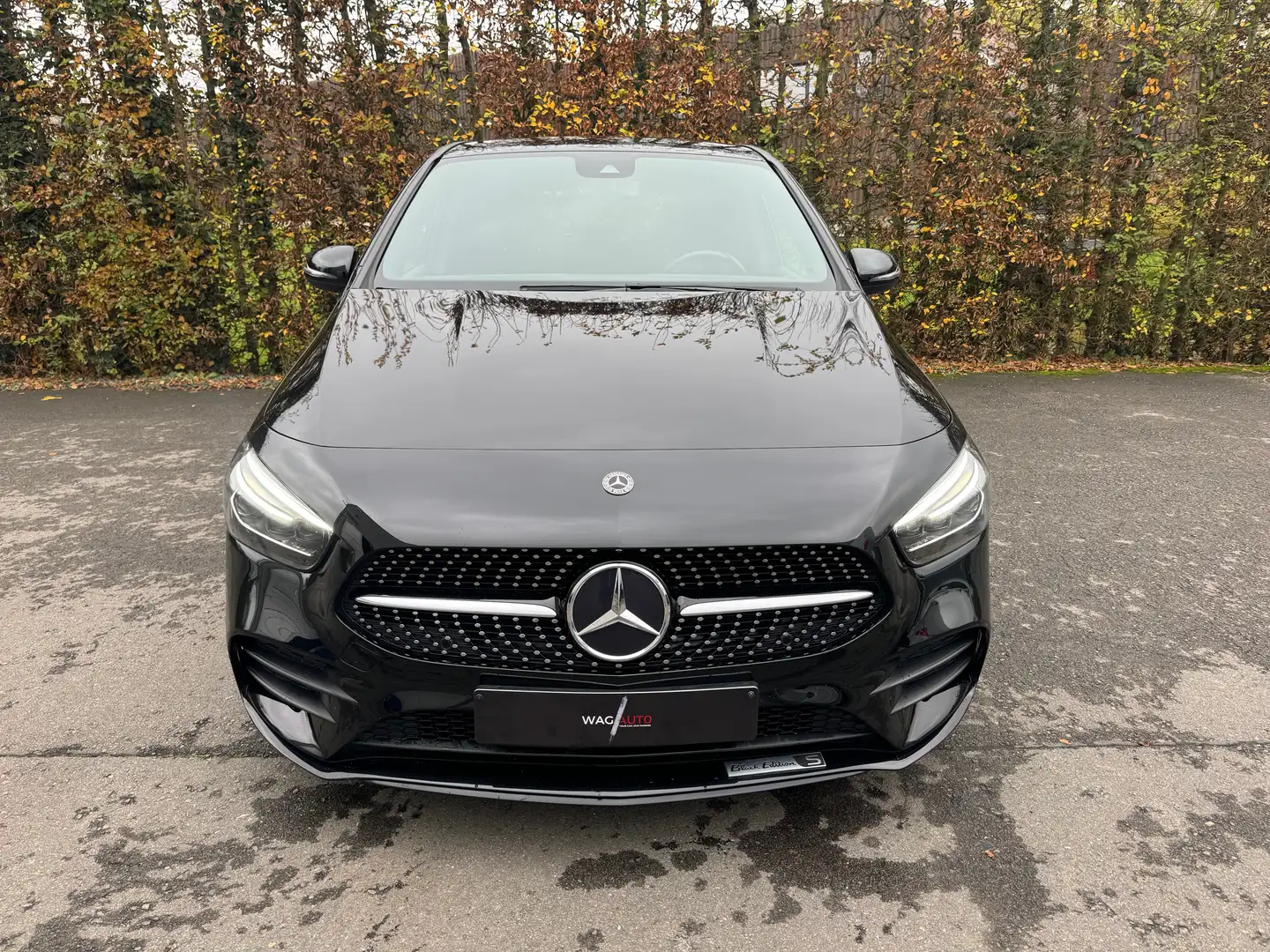 Mercedes-Benz B 200 PACK AMG / CAM / / PDC / / NAVI / Negro - 2