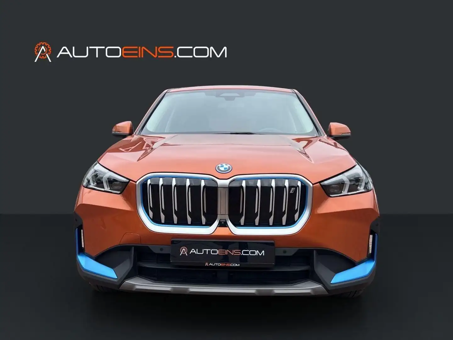 BMW iX1 30 xDrive*ACC*adptLED*Harman*Pano*Kamera* Orange - 2