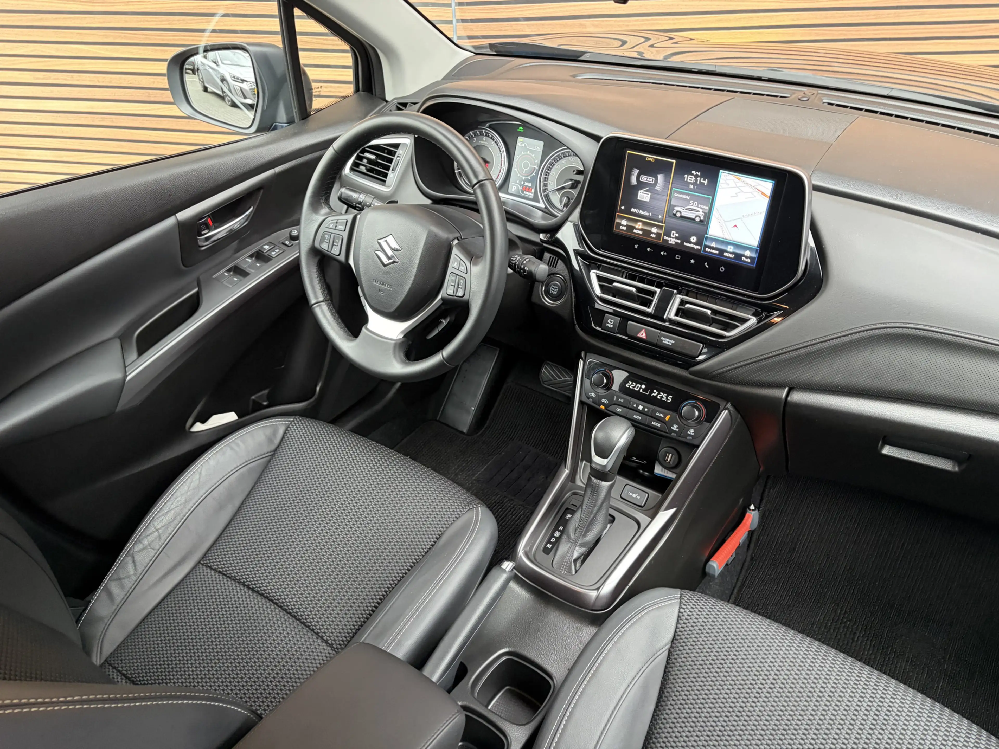 Suzuki S-Cross 1.5 Hybrid Style NL-Auto Navi / Trekhaak / 360 Ca — photo 4