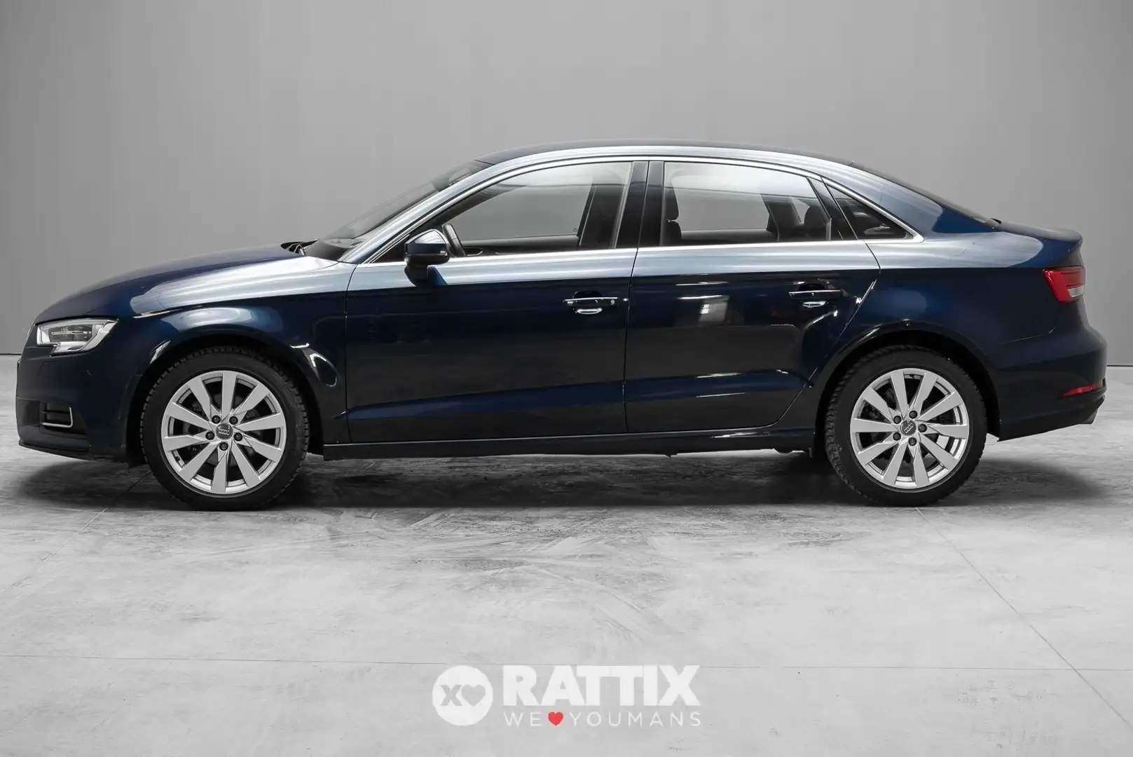Audi A3 Sedan 30 1.6 TDI 116CV Design Blu/Azzurro - 2