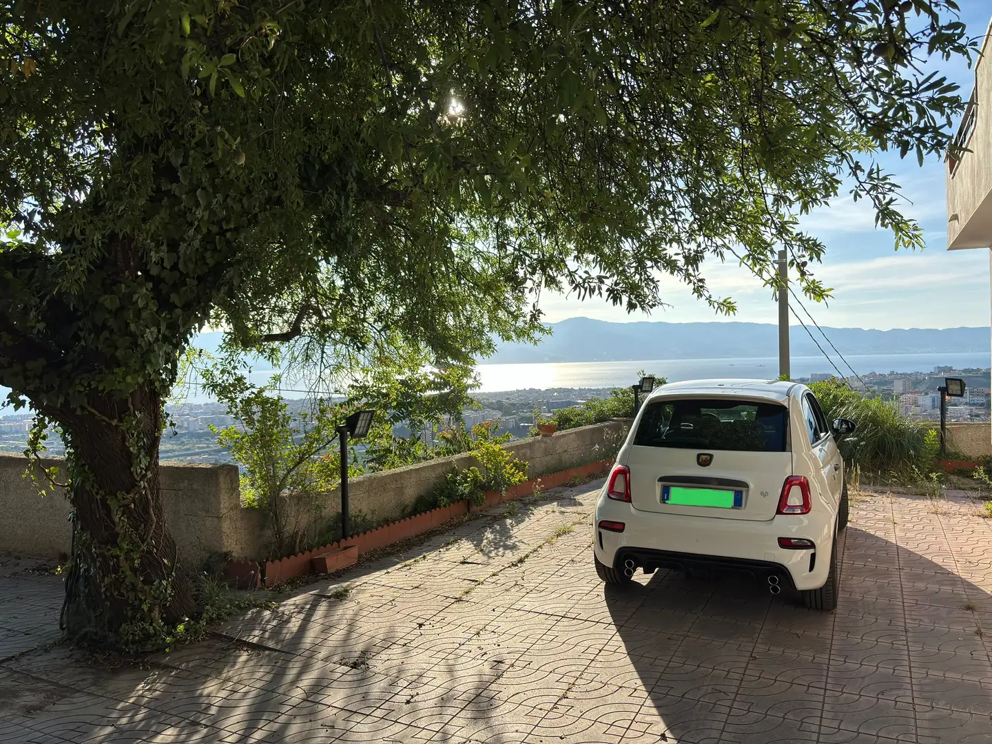 Abarth 695 1.4 t-jet Competizione 180cv - 2