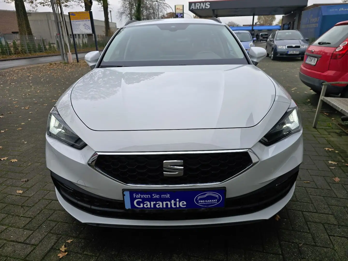 SEAT Leon Sportstourer Style 1,4 TGI Bivalent Weiß - 1
