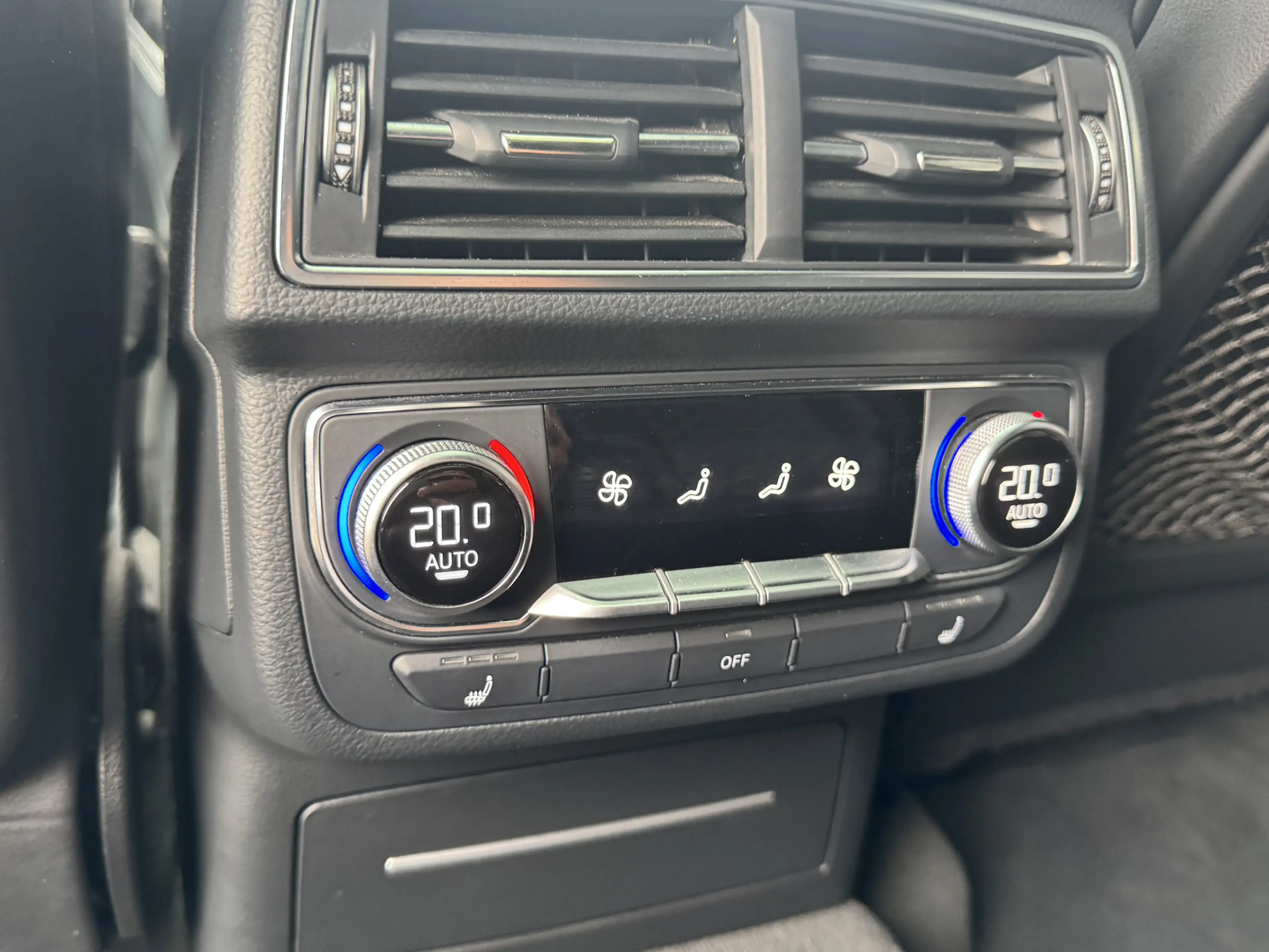 Audi SQ7 4.0 V8 TDI 435pk Quattro Pro Line + Black Optiek V — photo 29