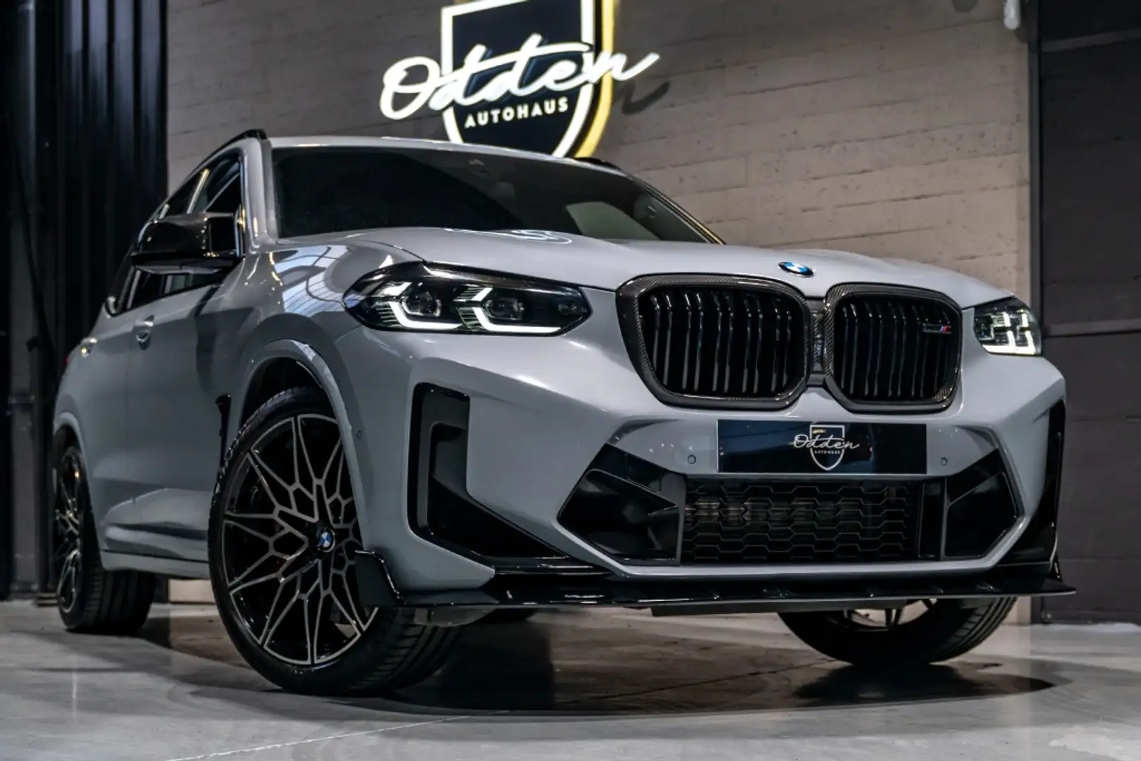 BMW X3 M Competition Gris - 2