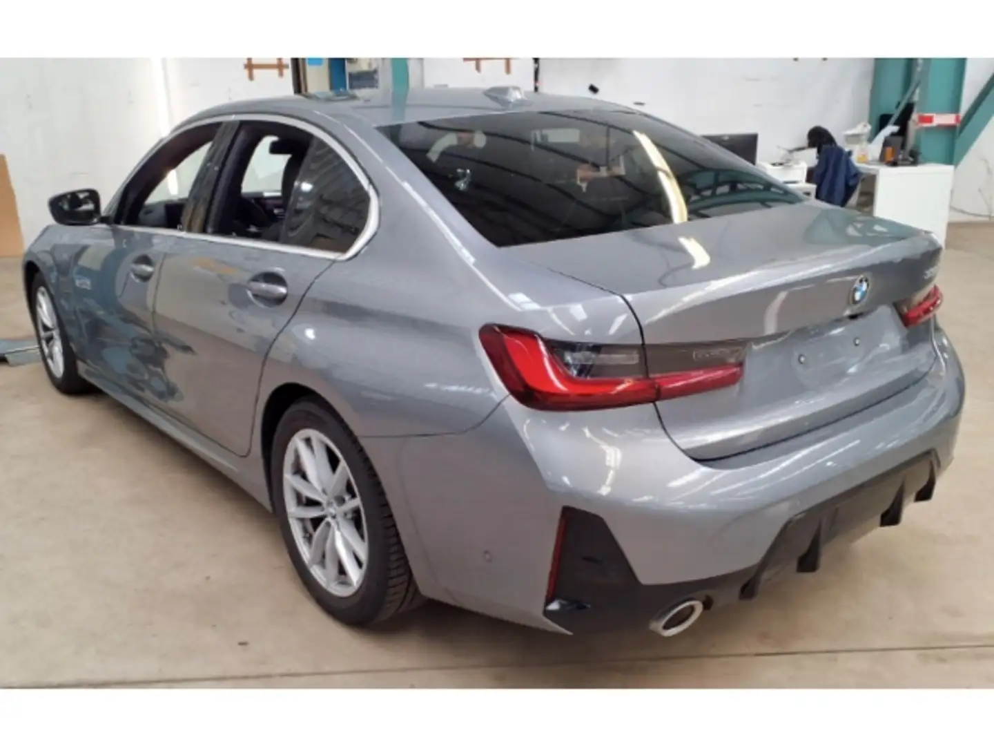 BMW 330 i M Sport Innov.+Comf. ACC Memory ad.M-FW HiFi LCP Gris - 2