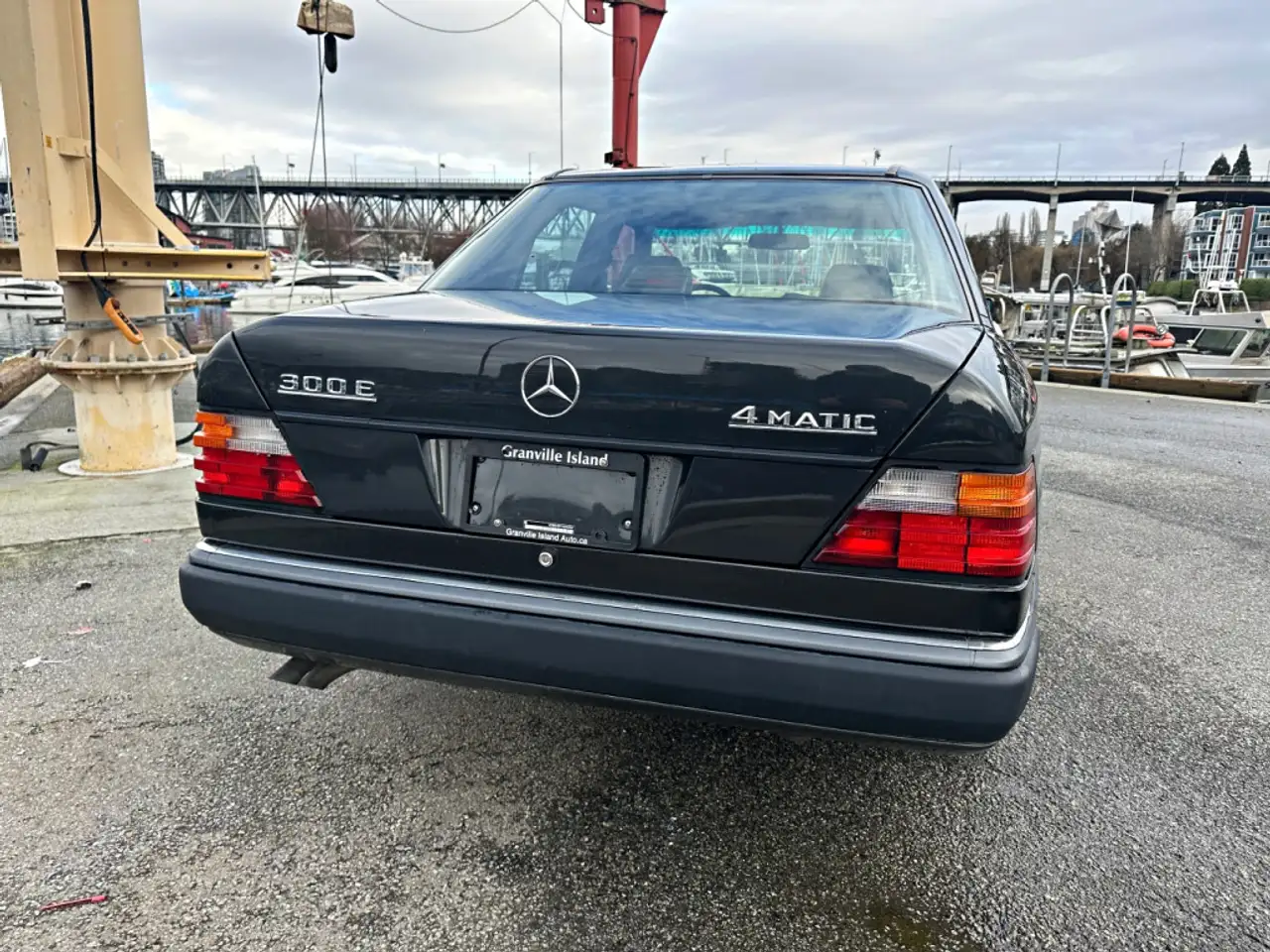Mercedes-Benz 300 снимка Mercedes-Benz 300