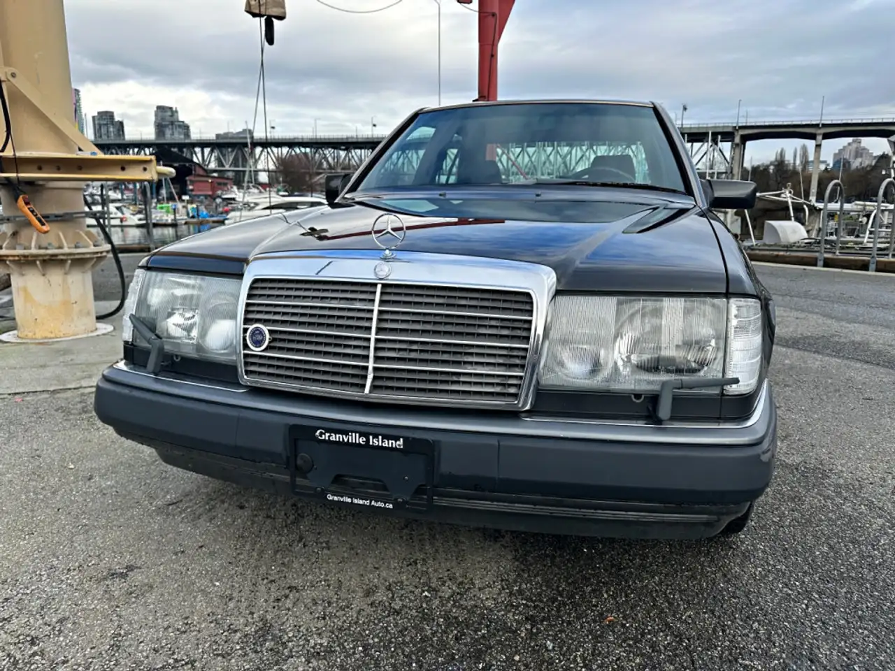 Mercedes-Benz 300 снимка Mercedes-Benz 300