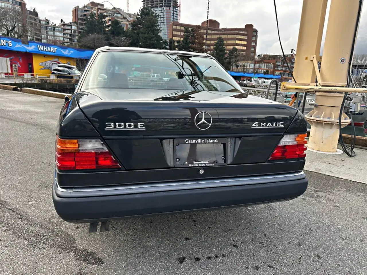 Mercedes-Benz 300 снимка Mercedes-Benz 300