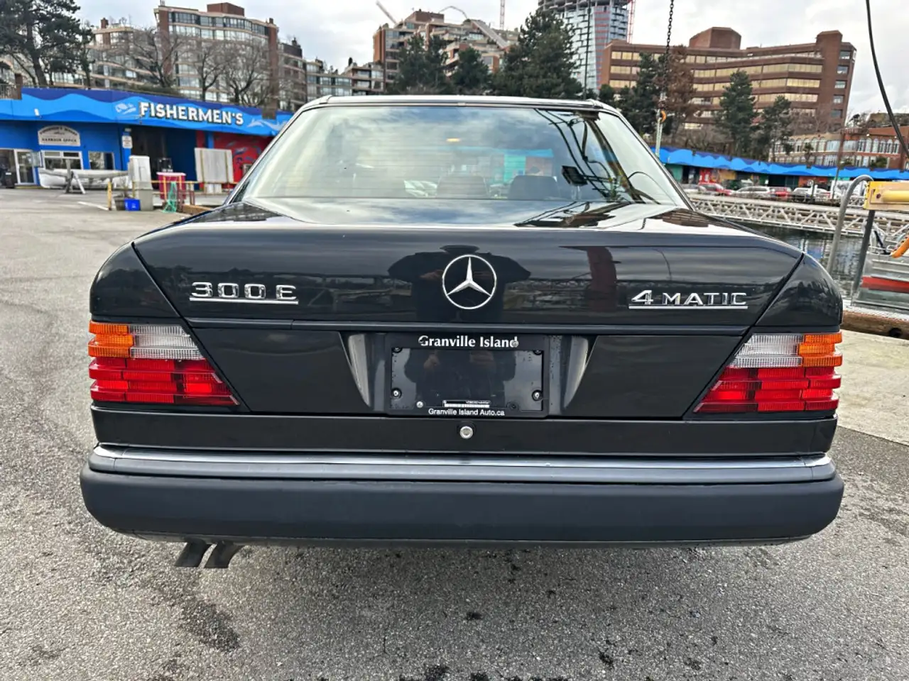 Mercedes-Benz 300 снимка Mercedes-Benz 300
