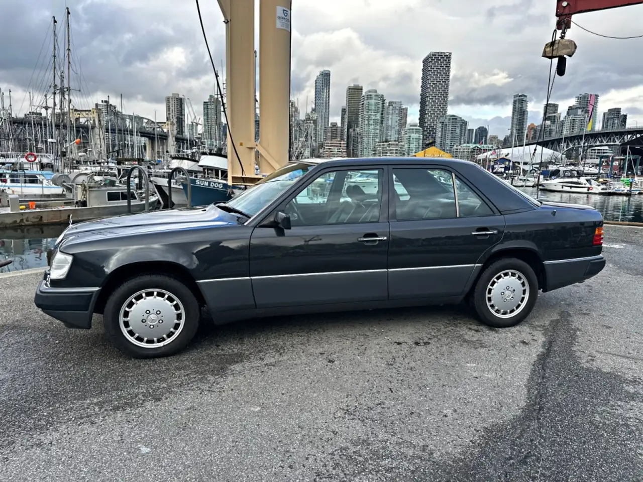 Mercedes-Benz 300 снимка Mercedes-Benz 300
