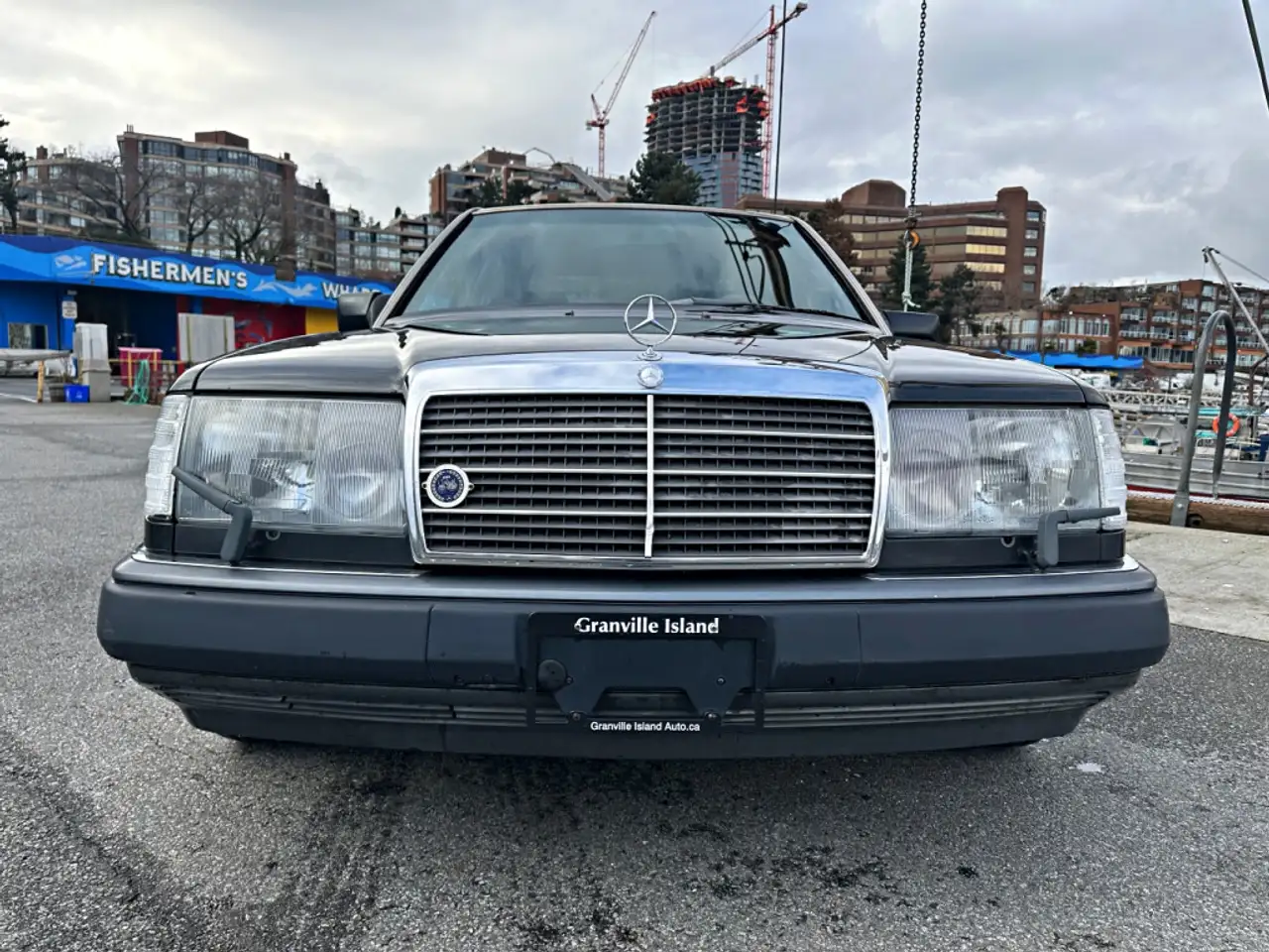 Mercedes-Benz 300 снимка Mercedes-Benz 300