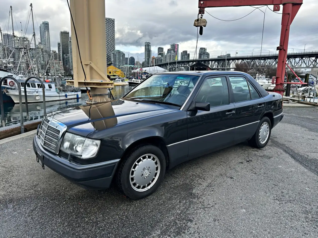 Mercedes-Benz 300 снимка Mercedes-Benz 300