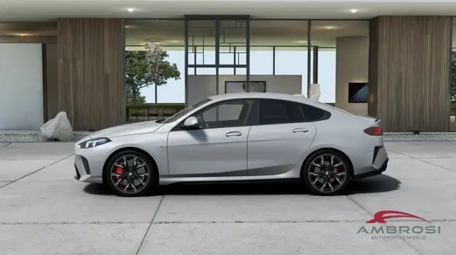 BMW 2 Series view 3
