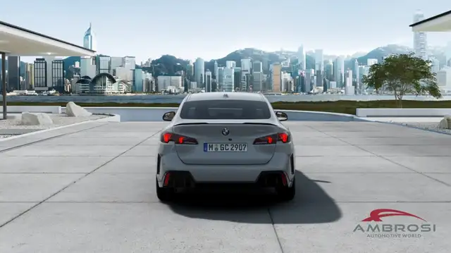 BMW 2 Series view 5