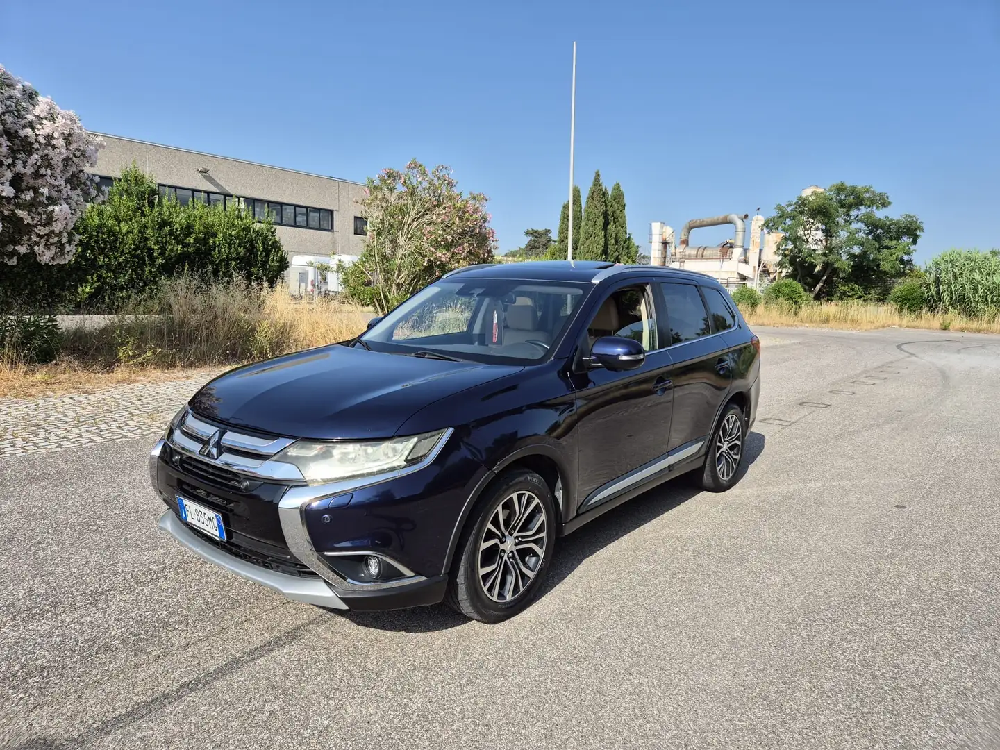 Mitsubishi Outlander 2.2 Instyle Plus Sda awd 7p.ti auto my17 - 2