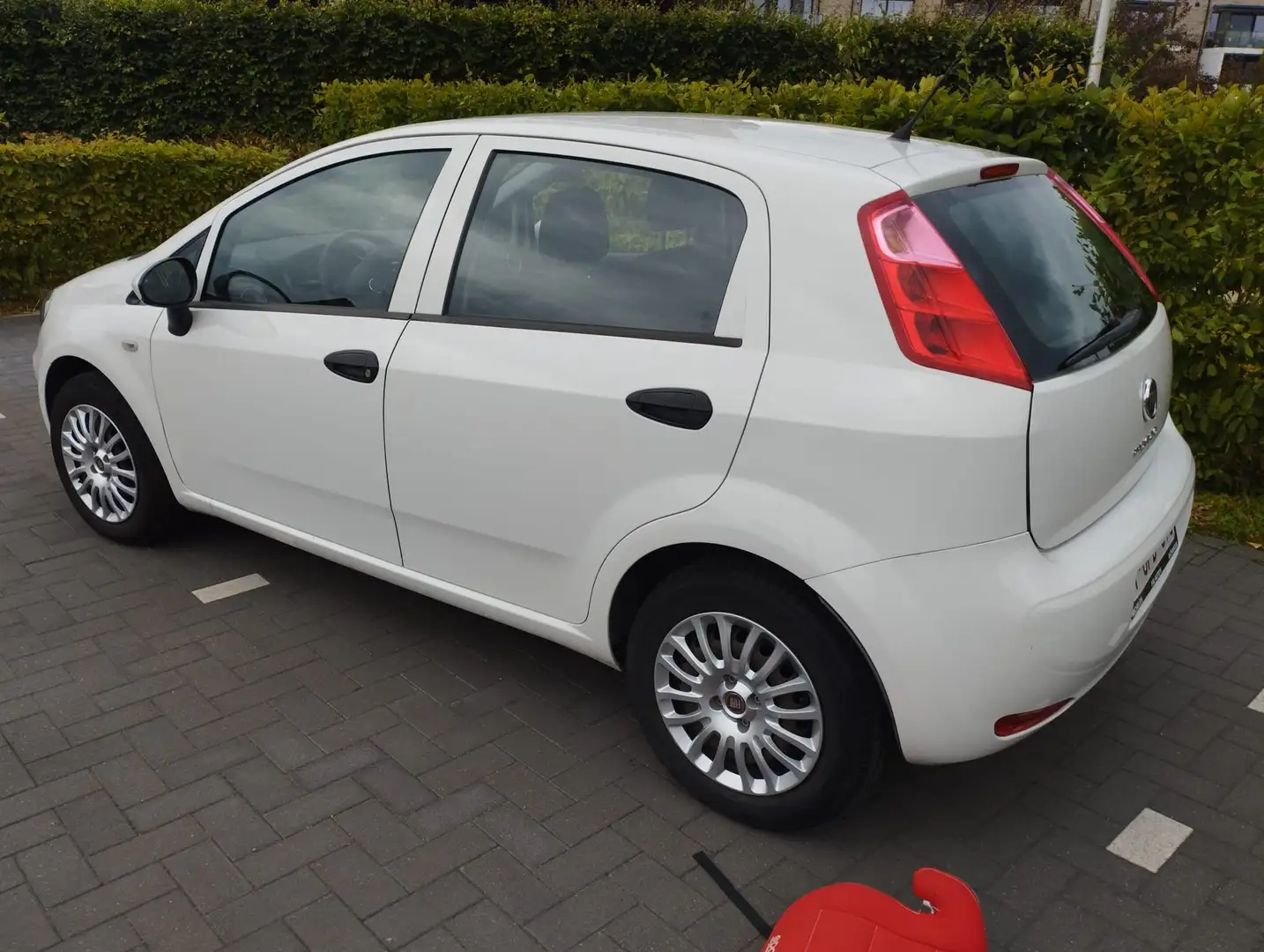Fiat Punto Evo Punto 1.2 8V MyStyle Blanc - 1