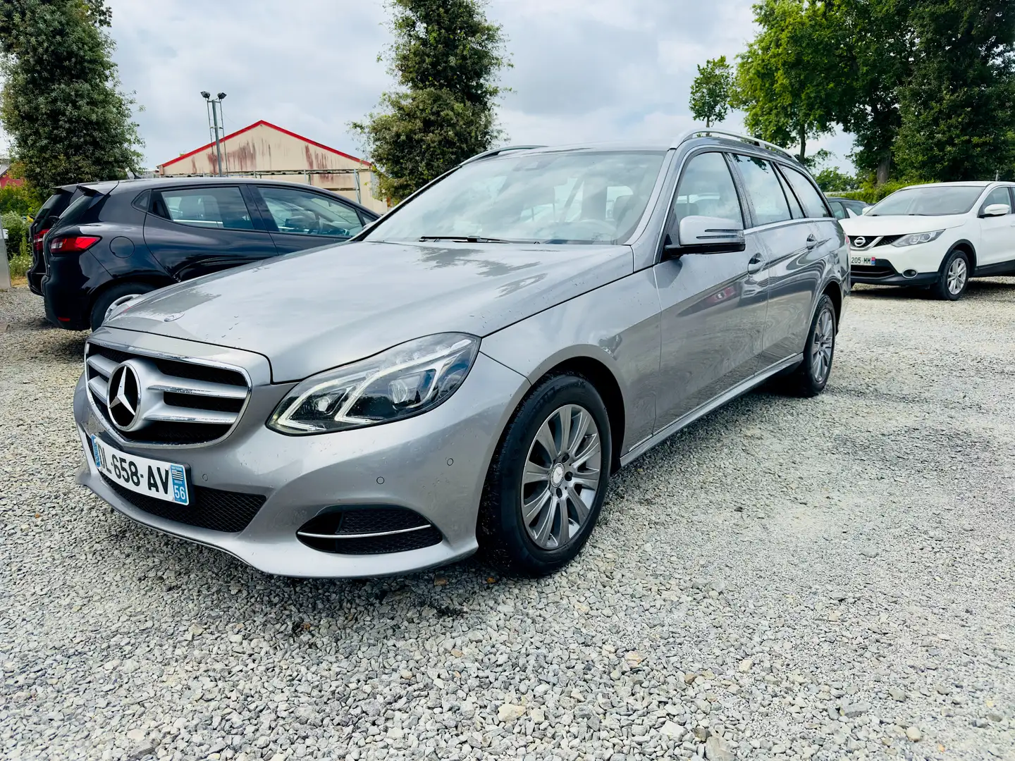 Mercedes-Benz E 300 Classe  Break  BlueTEC Executive A Gris - 2