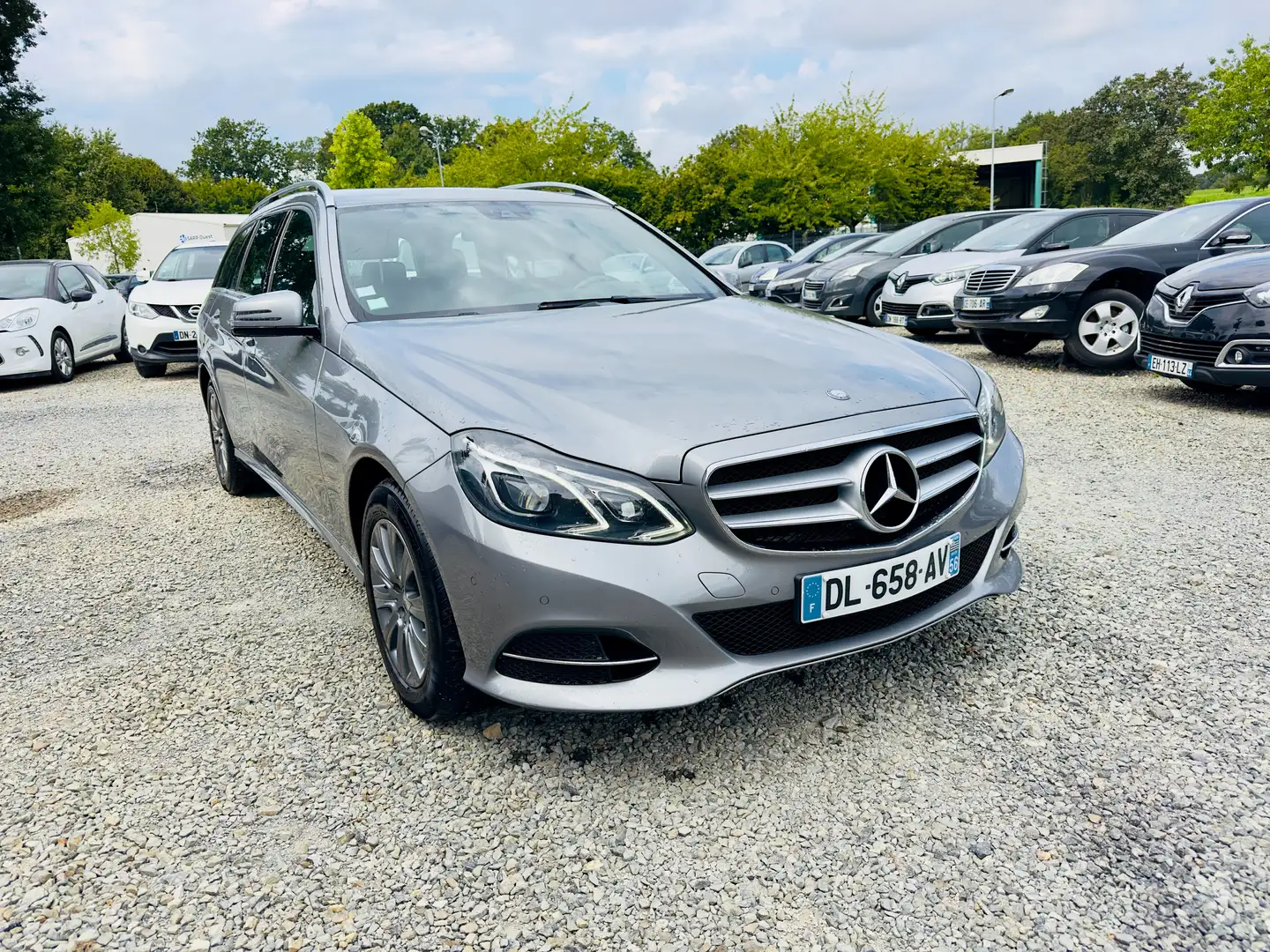 Mercedes-Benz E 300 Classe  Break  BlueTEC Executive A Gris - 1