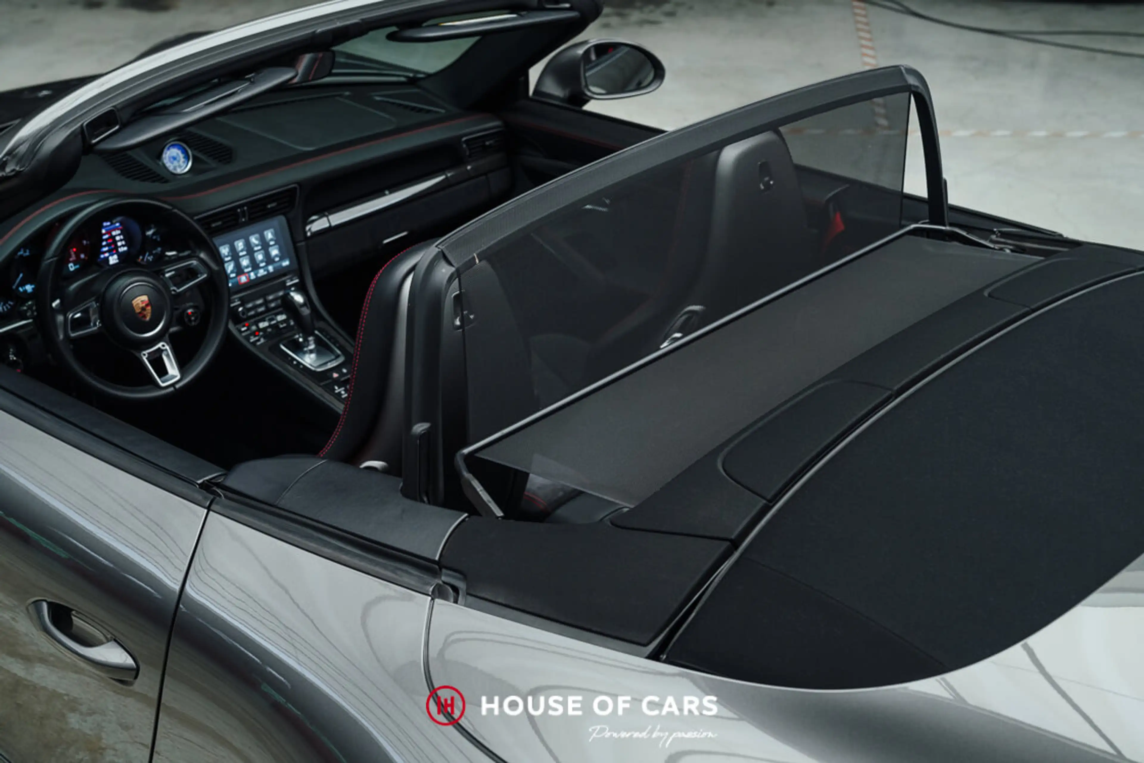 Porsche 991 .2 CARRERA 4 GTS CABRIOLET PDK AGATE GREY - PPF — photo 14