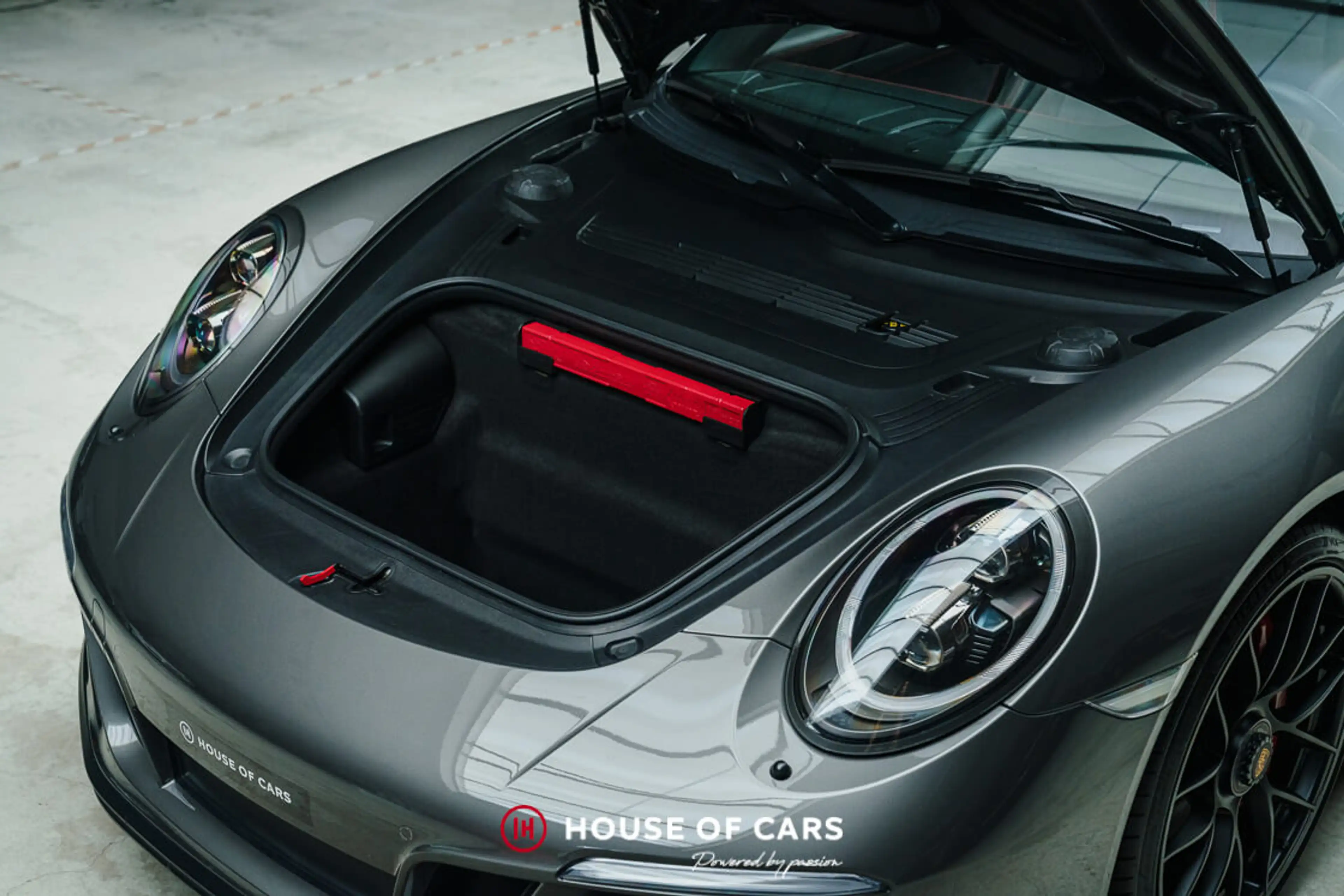 Porsche 991 .2 CARRERA 4 GTS CABRIOLET PDK AGATE GREY - PPF — photo 11
