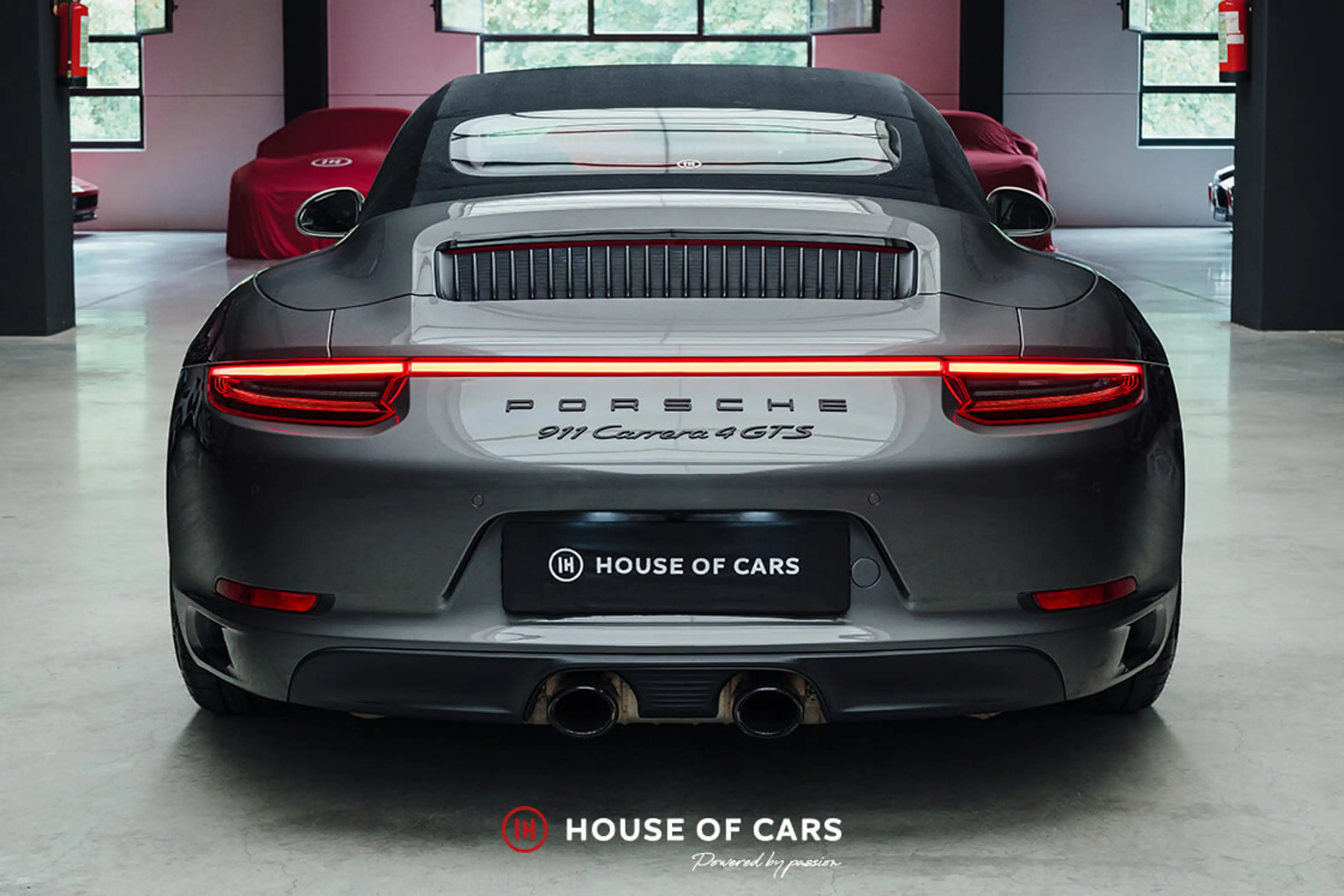 Porsche 991 .2 CARRERA 4 GTS CABRIOLET PDK AGATE GREY - PPF — photo 7