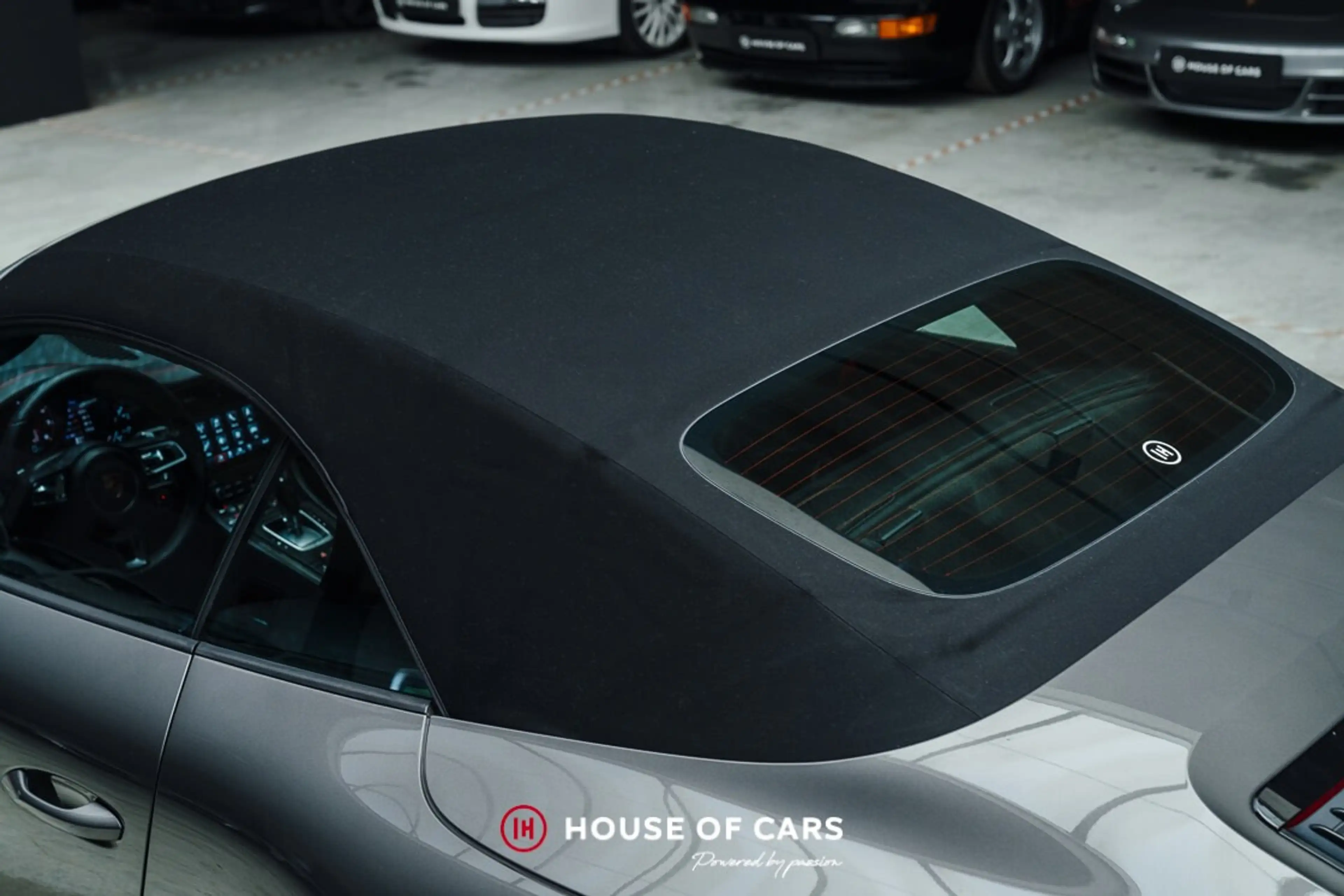 Porsche 991 .2 CARRERA 4 GTS CABRIOLET PDK AGATE GREY - PPF — photo 13