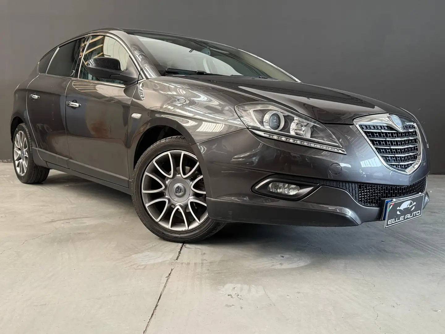 Lancia Delta Delta III 2008 1.6 mjt Silver 120cv Grigio - 1