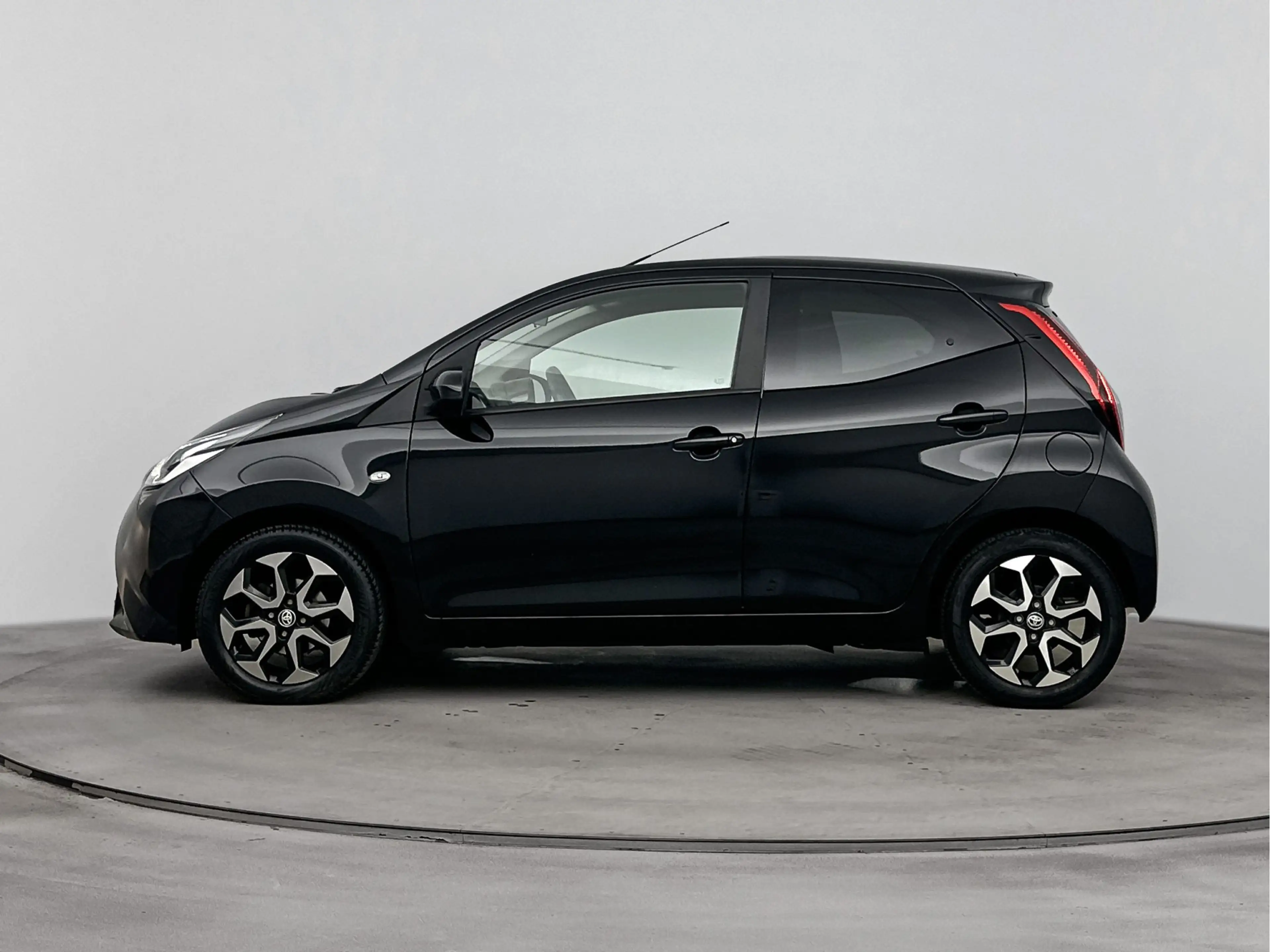 Toyota Aygo 1.0 VVT-i x-joy Automaat | Dealer onderhouden | Cl — photo 3