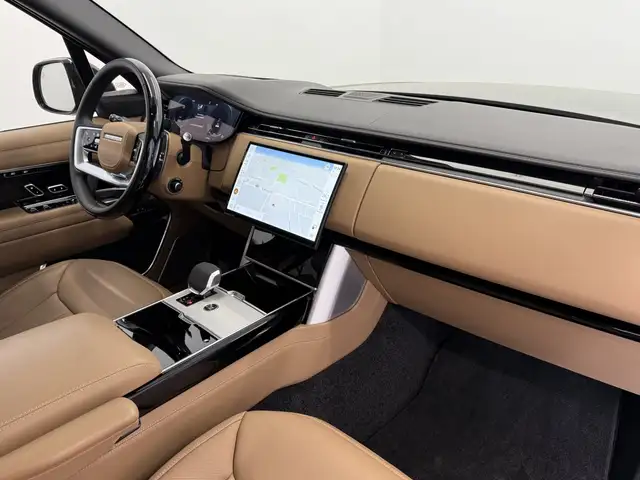 Land Rover Range Rover P550e Ansicht 15